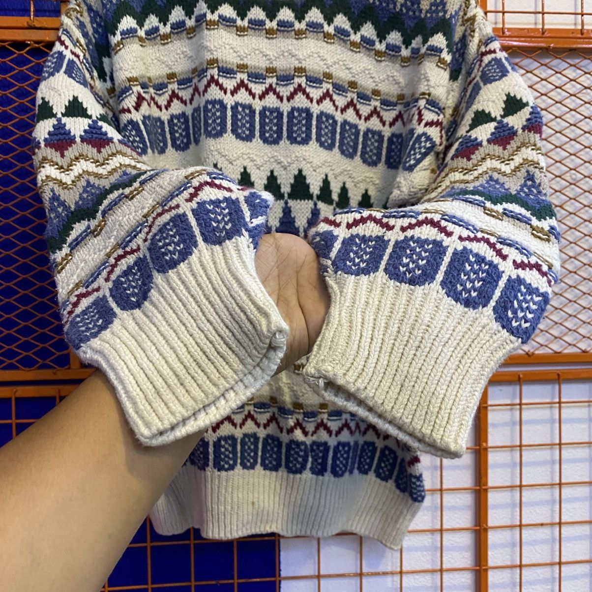 Van Heusen Vintage Van Heusen Knitwear Crewneck Medium Size Size US M / EU 48-50 / 2 - 5 Thumbnail