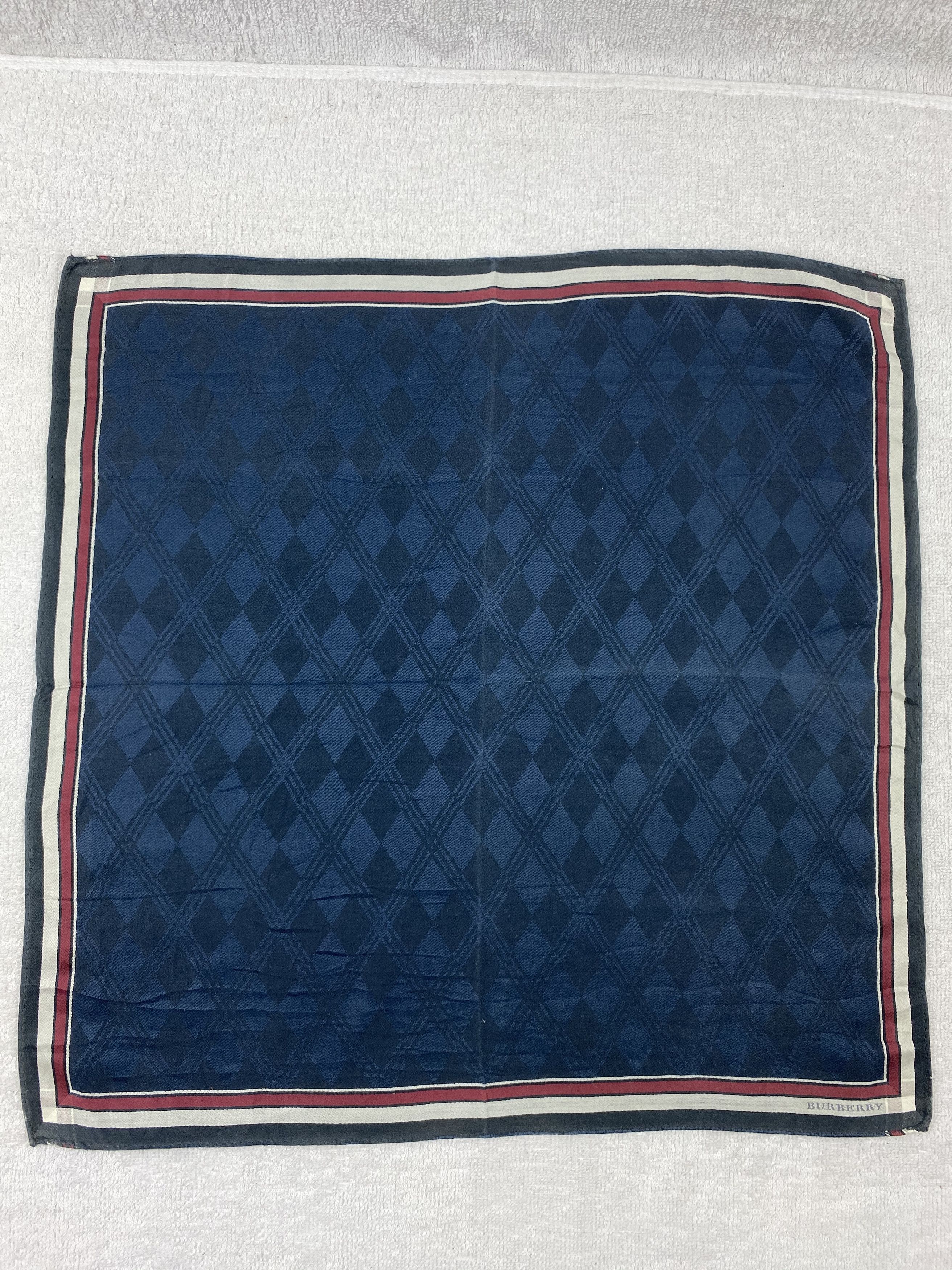 Burberry Burberry Handkerchief / Bandana / Neckerchief Size ONE SIZE - 3 Thumbnail