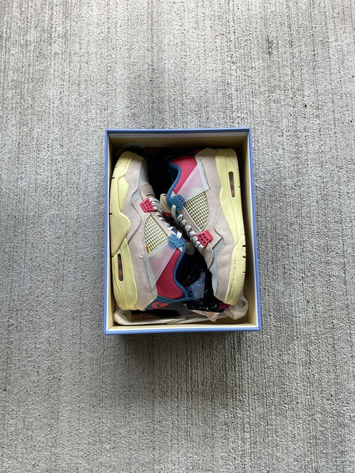 Jordan Brand jordan 4 retro union guava ice (basically new) Size US 10.5 / EU 43-44 - 2 Thumbnail