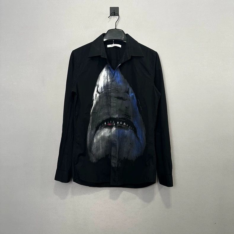 Givenchy Givenchy Shark Long Sleeve Shirt Size US S / EU 44-46 / 1 - 1 Thumbnail