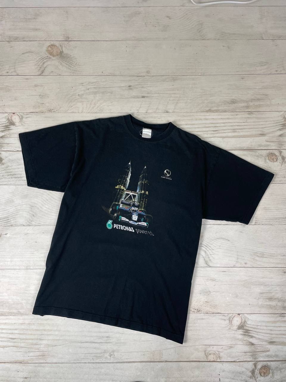 Formula 1 Vintage Petronas Powered F1 Racing T-Shirt 90s Size US L / EU 52-54 / 3 - 1 Thumbnail