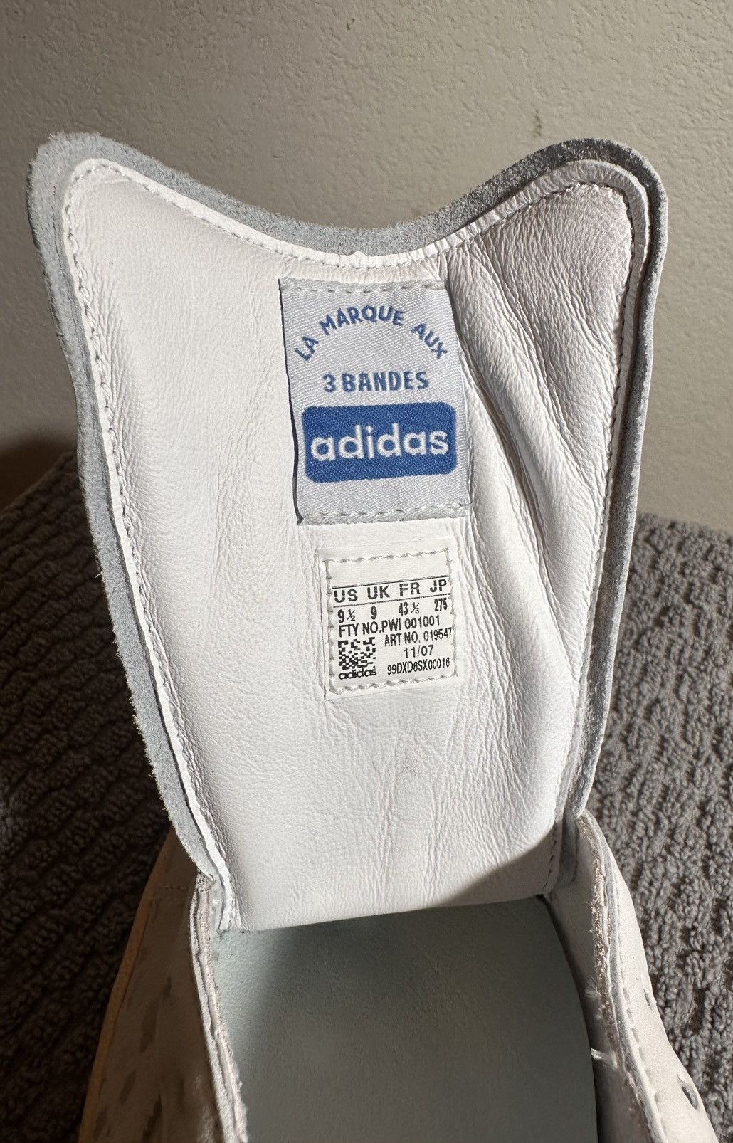 Adidas Adidas Superstar Vintage - White/Metallic Gold Size US 9.5 / EU 42-43 - 3 Thumbnail