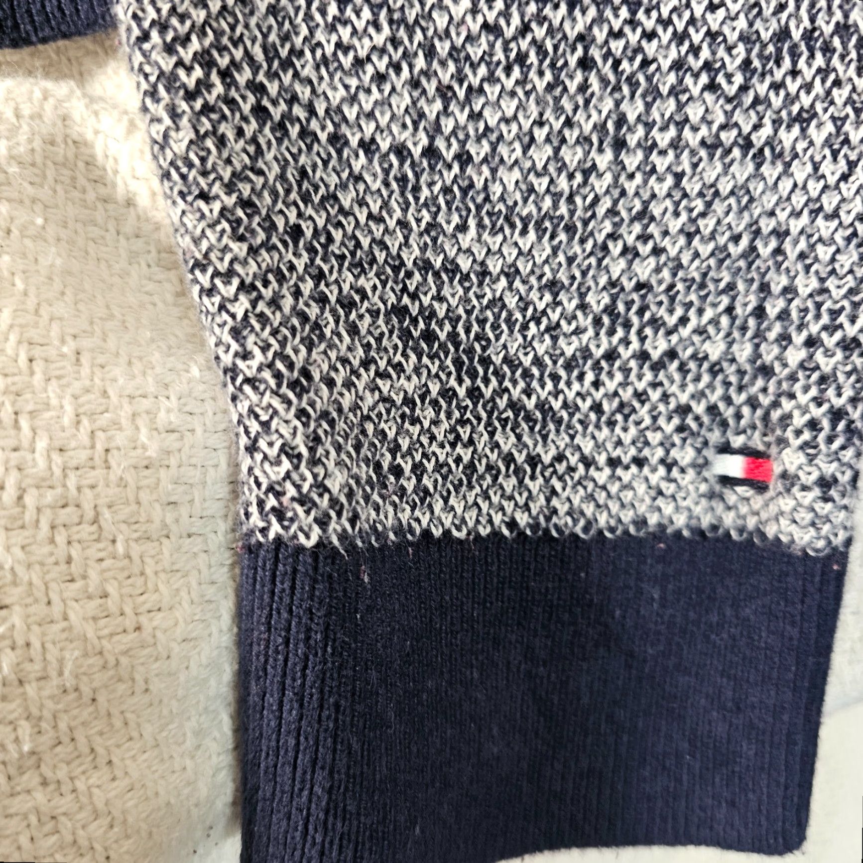 Tommy Hilfiger VINTAGE Tommy Hilfiger Sweater Pullover Men's 2XL Gray Striped Chunky-Knit Preppy Size US XXL / EU 58 / 5 - 6 Thumbnail