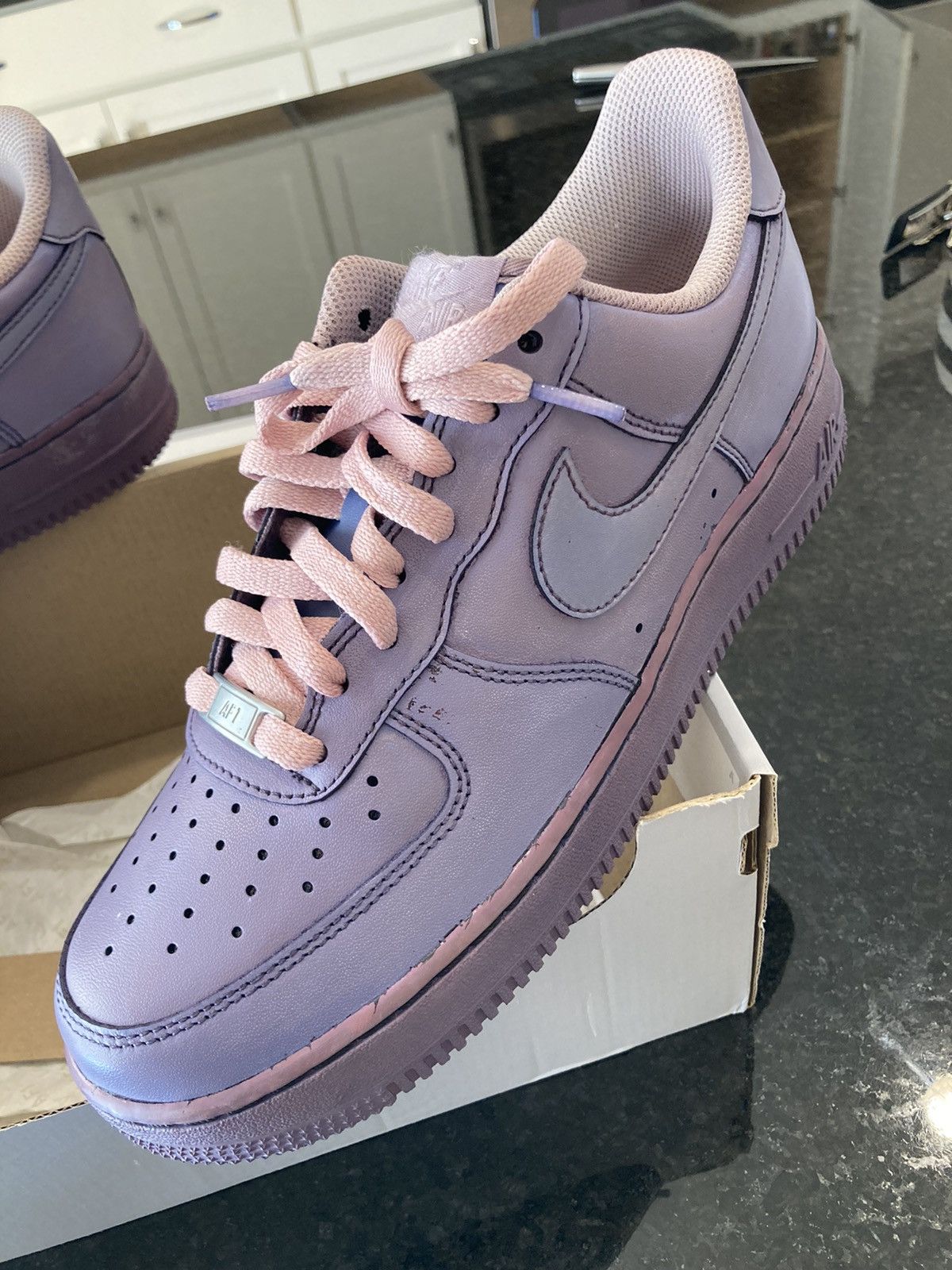 Nike AIR FORCE 1 Size US 8.5 / EU 41-42 - 1 Thumbnail
