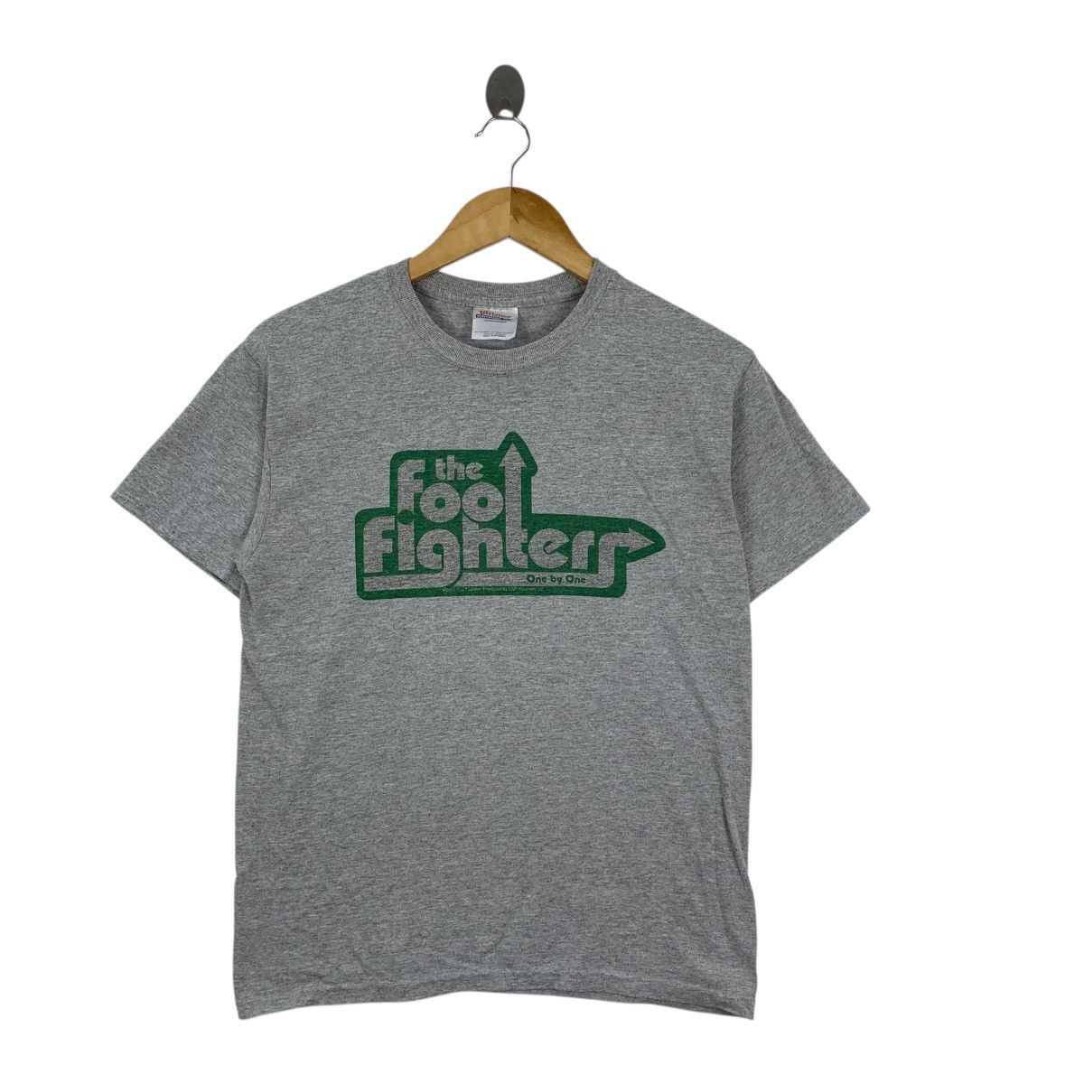 Band Tees Vintage 2002 FOO FIGHTERS One By One Album Tee Shirt Top Size US S / EU 44-46 / 1 - 3 Thumbnail