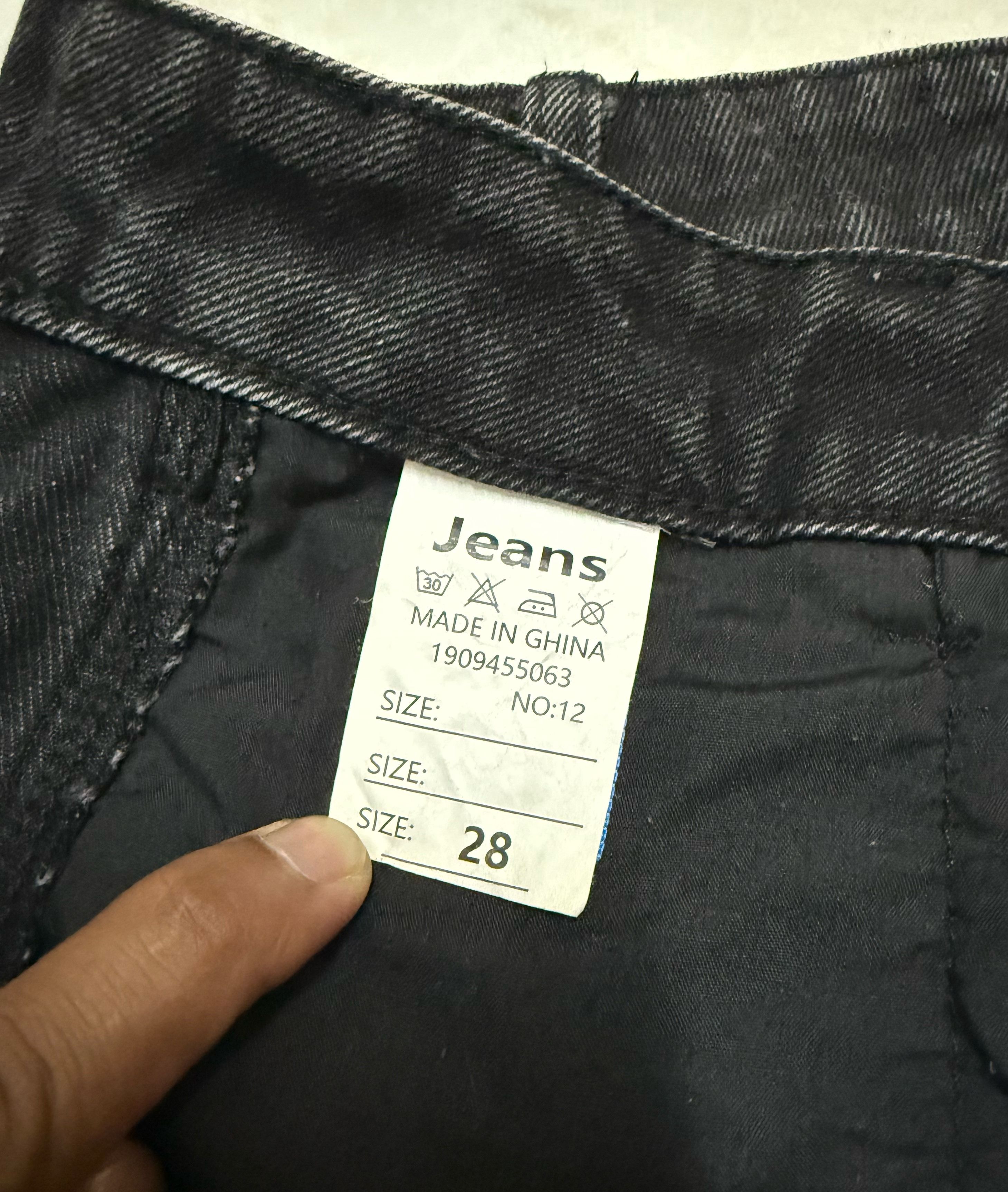 If Six Was Nine KB Cross Patches Chrome Hearts Style Shorts Carpenter Jeans Size US 29 - 13 Thumbnail