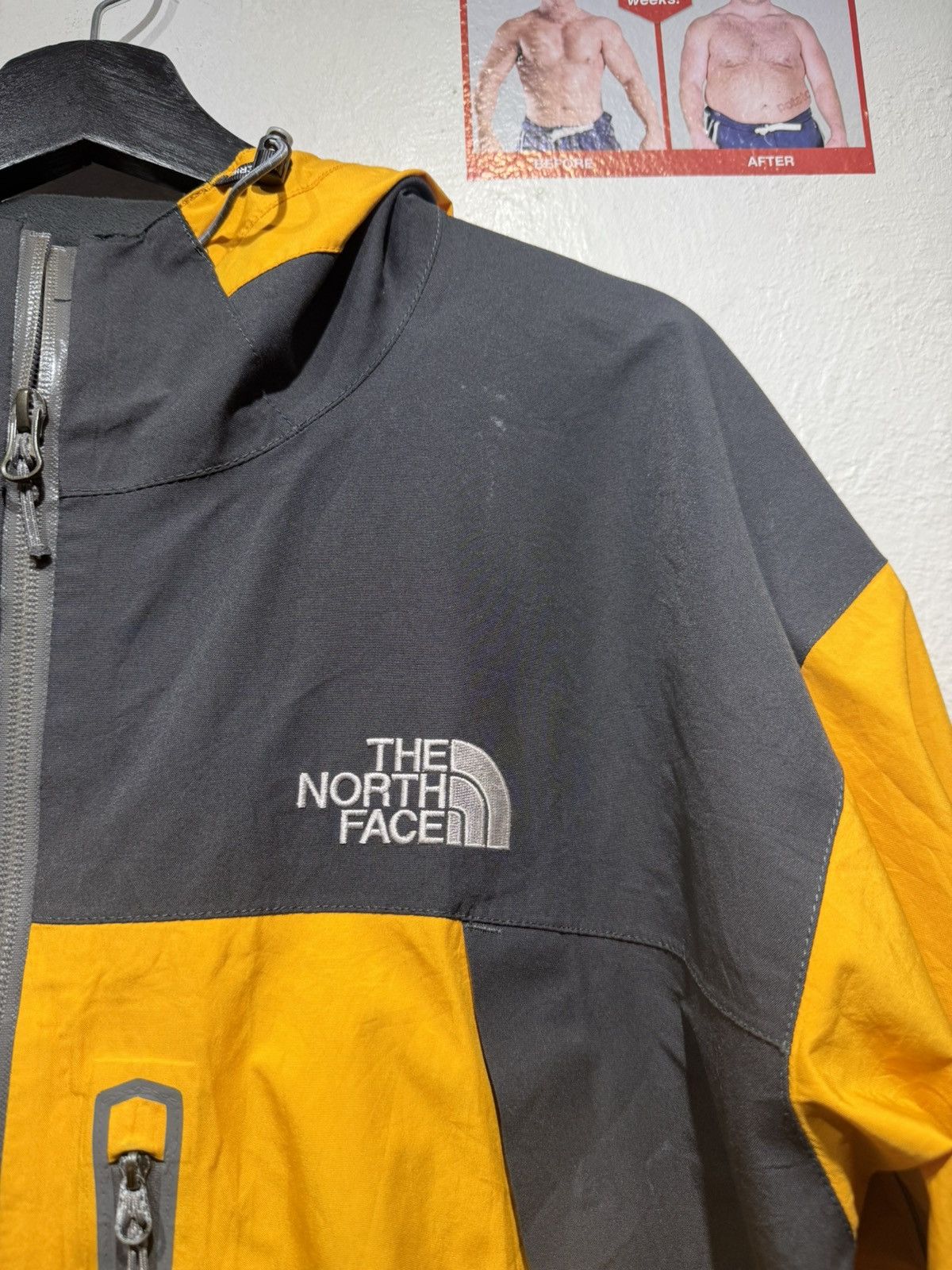 The North Face Vintage The North Face Summit Series Goretex Jacket Size US L / EU 52-54 / 3 - 7 Thumbnail