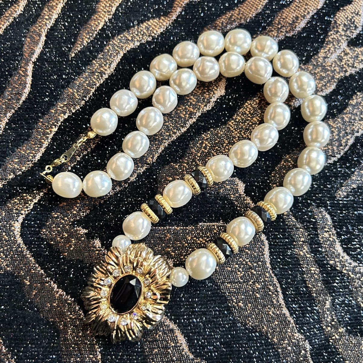 Vintage Vintage 80s Kenneth Jay Lane for Avon pearl bead necklace Size ONE SIZE - 5 Thumbnail