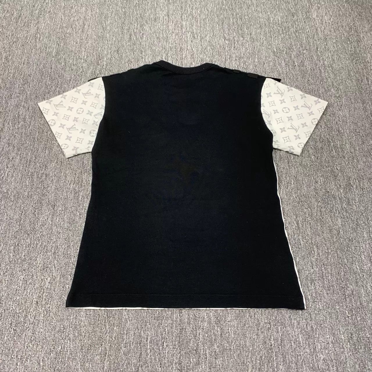 Louis Vuitton LV Monogram Colorblock Black & White Short Sleeve Size S / US 4 / IT 40 - 2 Thumbnail