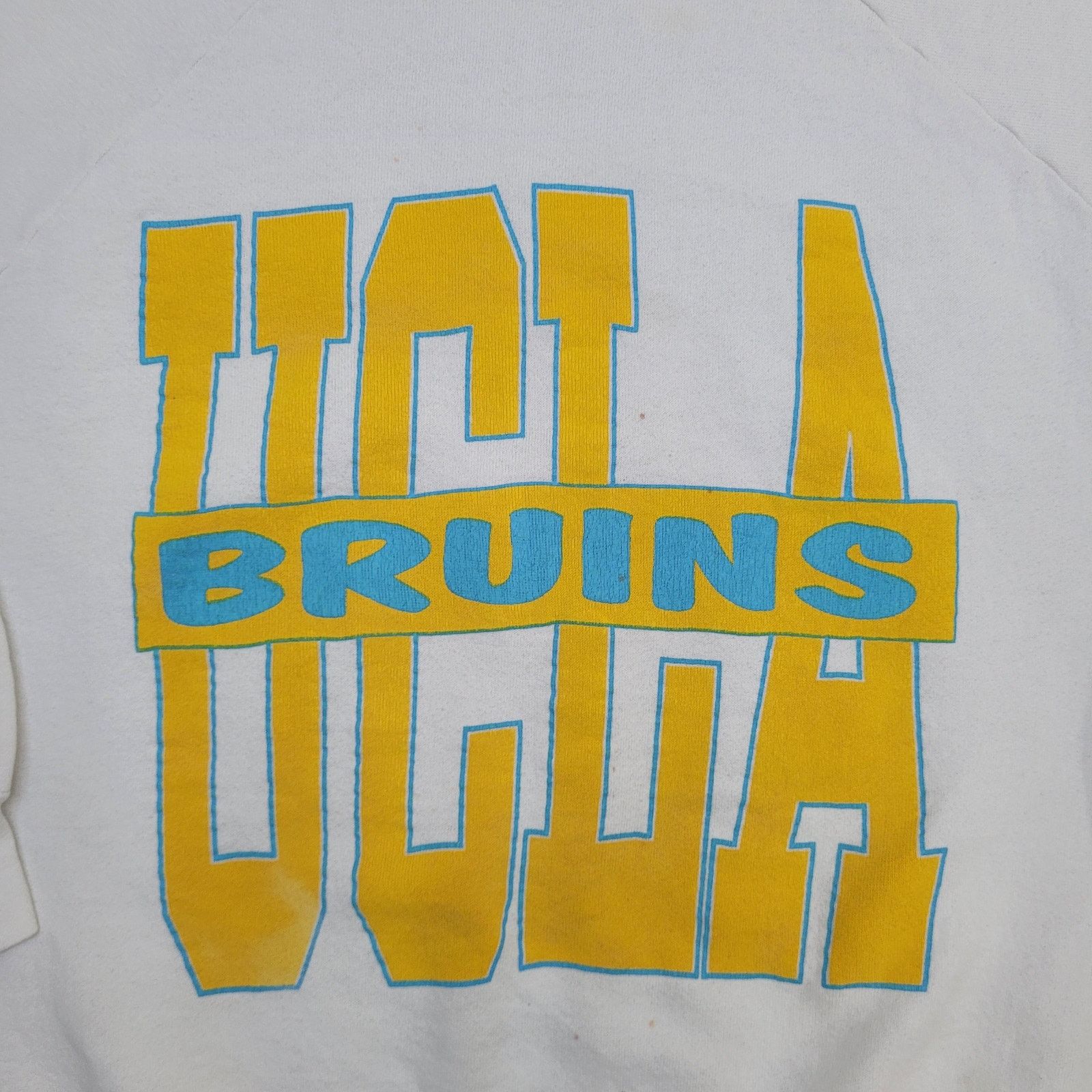 Fruit Of The Loom Vintage UCLA Bruins Sweatshirt Womens Large 21x23 Crop USA Size L / US 10 / IT 46 - 15 Thumbnail