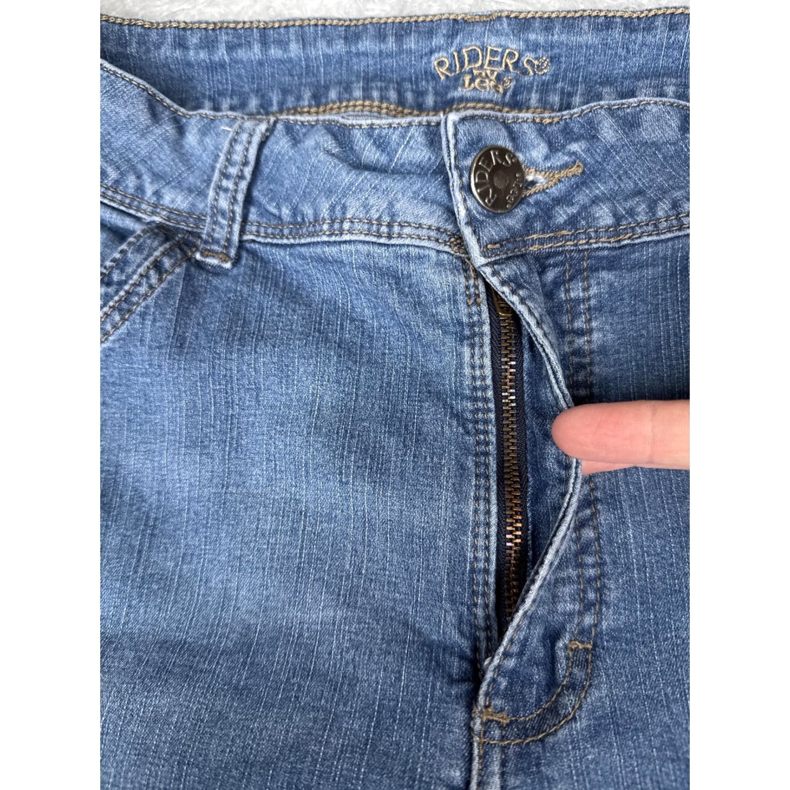 Vintage Riders by Lee Jeans Womens Bootcut Denim 32x31 Medium Blue Mid Rise 5-Pocket Embroidered Studded Modern Stretch Size 24" / US 00 / IT 34 - 5 Thumbnail