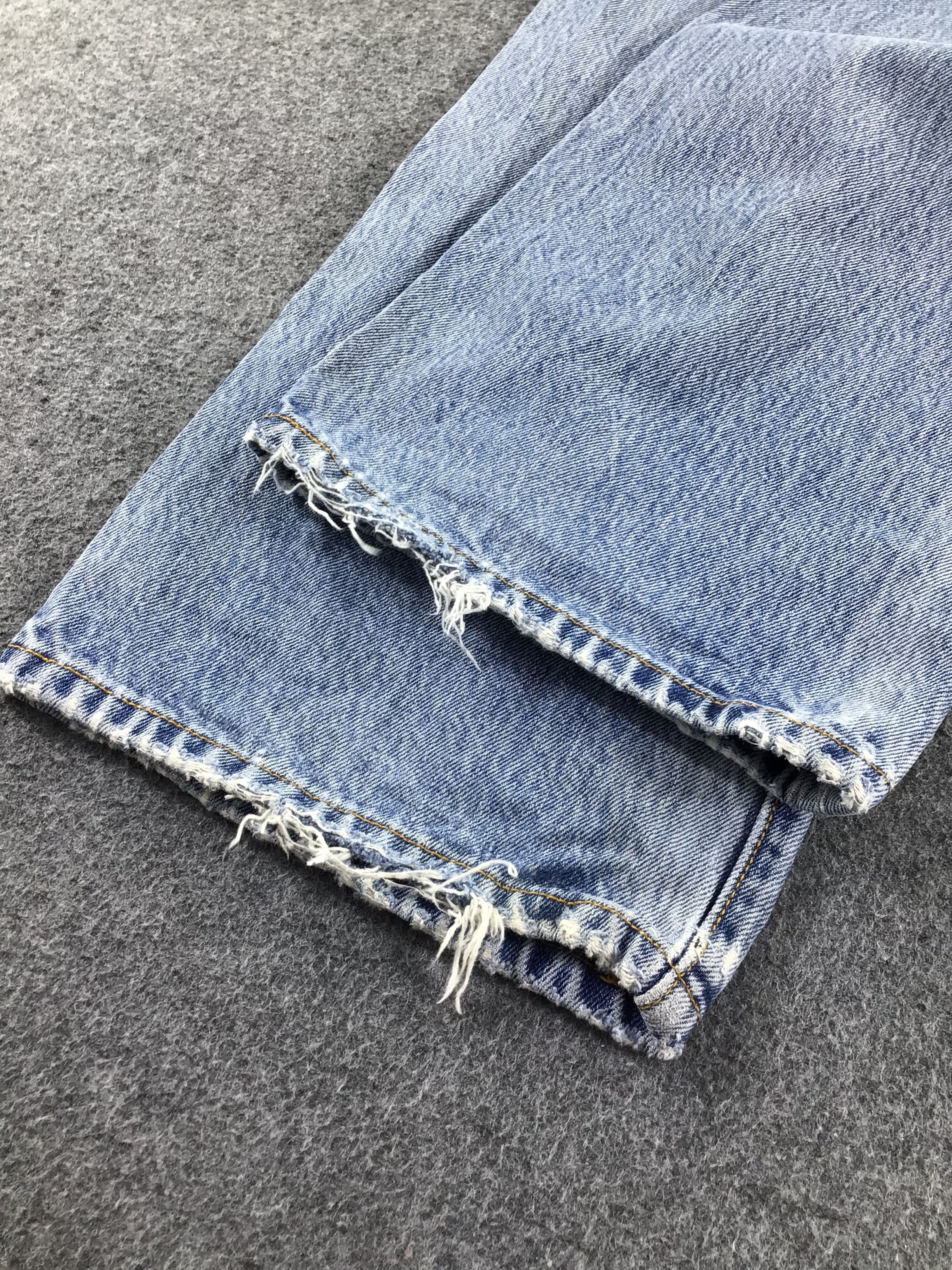 Levi's Vintage Levis 501 Jeans Dirty Faded Blue Denim -J415 Size US 35 - 6 Thumbnail