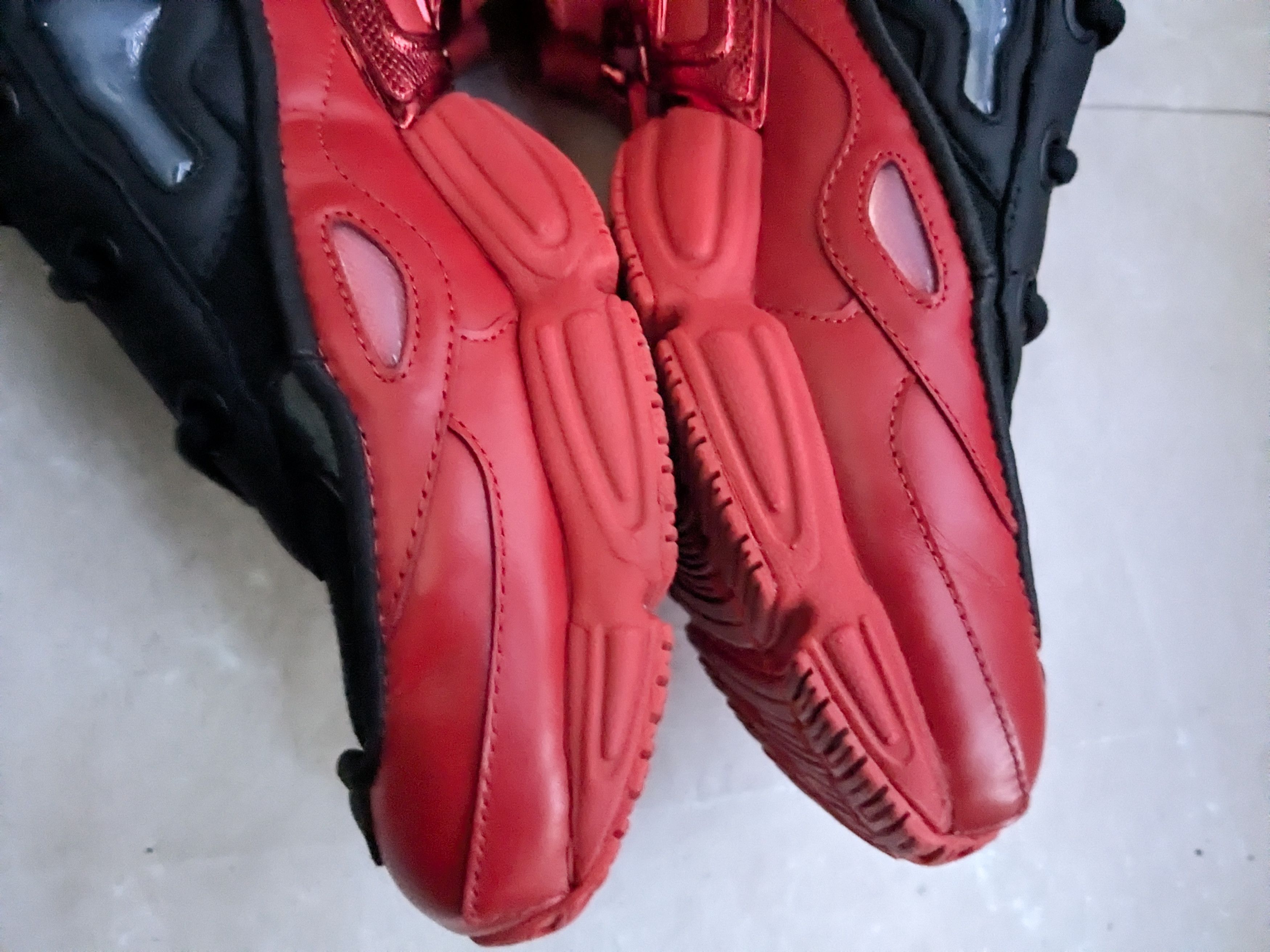 Raf Simons Adidas Raf Simons Ozweego 3 Black Scarlet Red 10 DA8775 Size US 10 / EU 43 - 9 Thumbnail