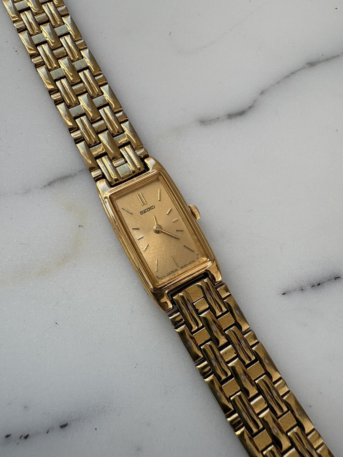Seiko 2E20-7021 Vintage 90s Quartz Gold Tone Tank Watch