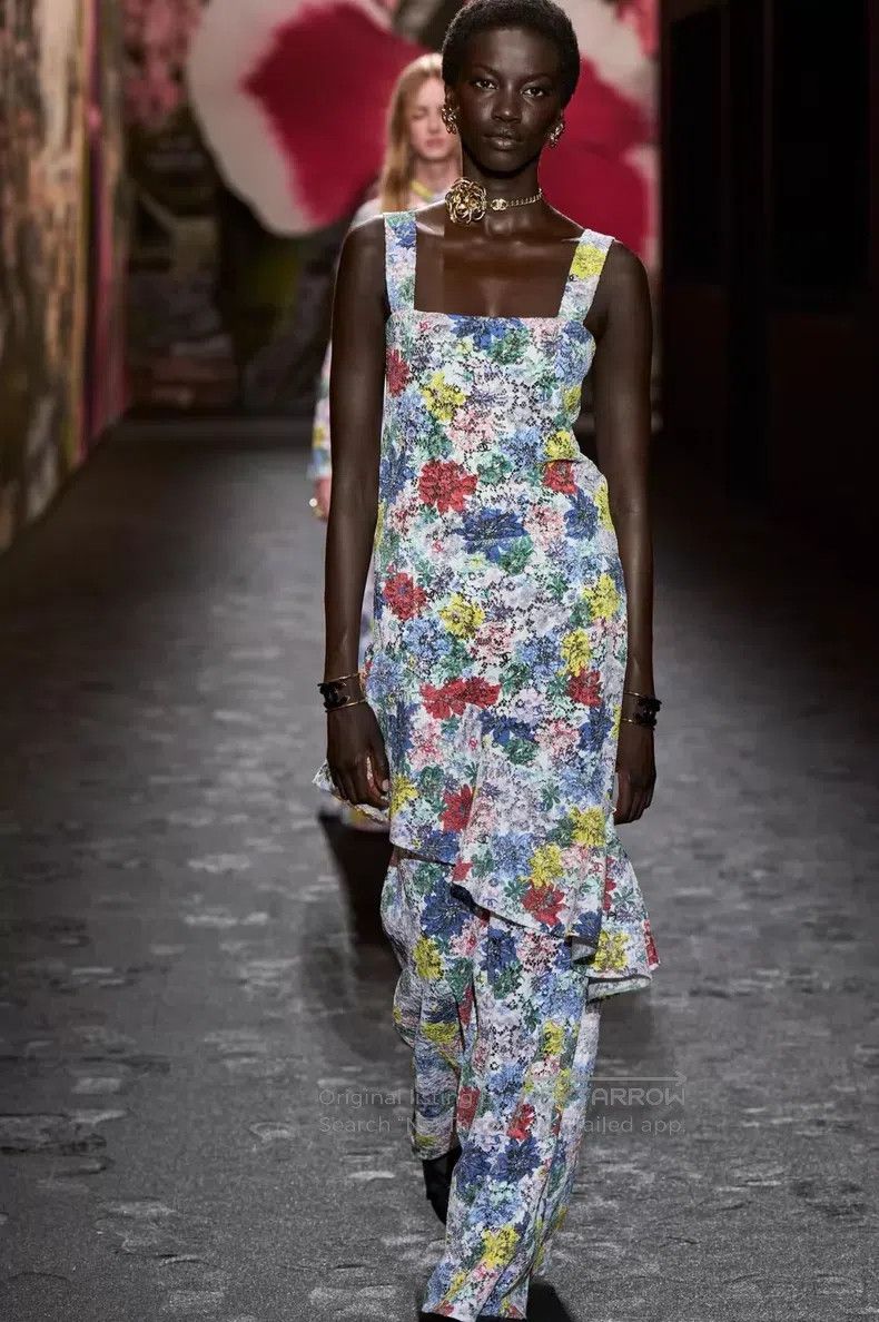 Chanel Chanel Colorful oil painting graffiti hollow flower dress Size XS / US 0-2 / IT 36-38 - 7 Thumbnail