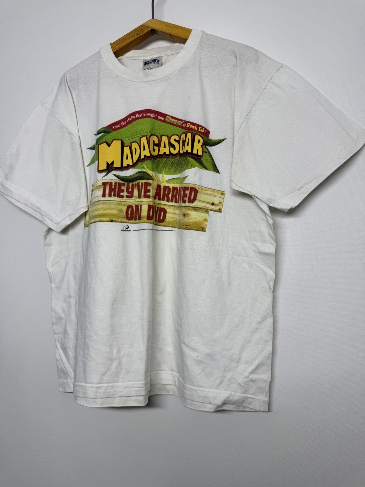 Vintage Vintage Y2k Madagascar Big Logo 00’s Size US M / EU 48-50 / 2 - 4 Thumbnail