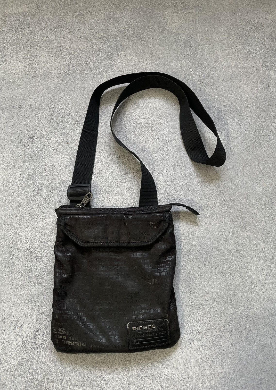 Y2K Diesel Crossbody Bag Messenger Bag in Black, Men's