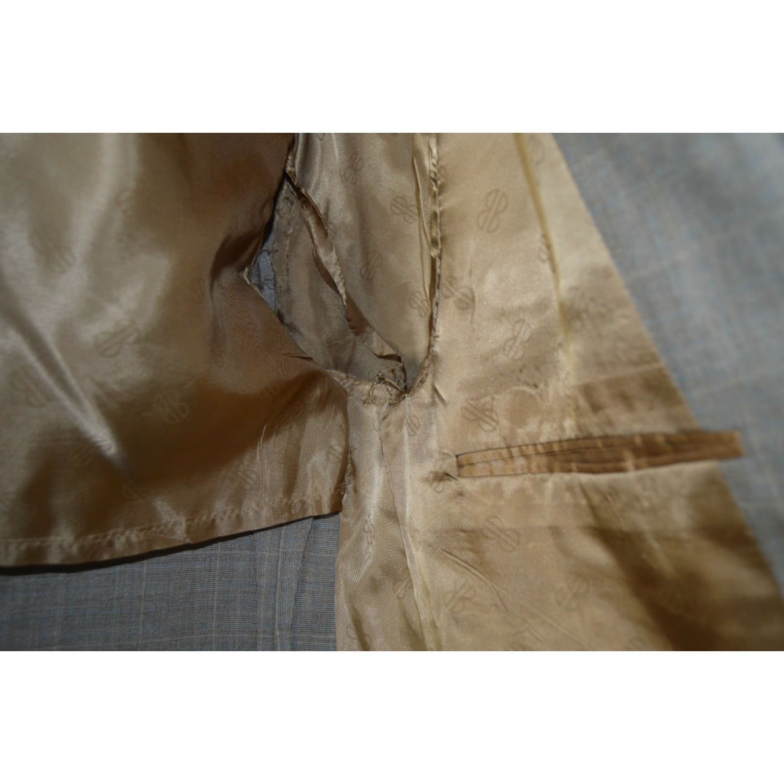 Bill Blass Bill Blass Men 100% Wool Blazer Beige Sport Coat Sz 42L Classic Two Button Plaids & Checks Long Coat Mens Beige Bill Blass Wool Blazer 42L Sport Coat Size 42R - 5 Thumbnail