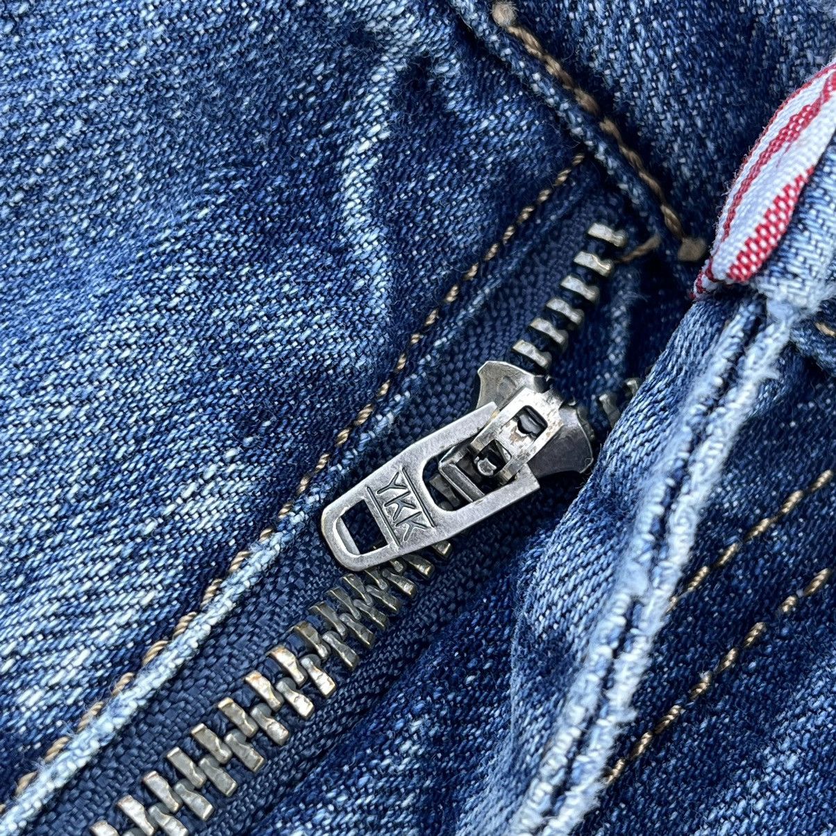 Iceberg × Vintage Vintage 00’s Iceberg Jeans Made in Italy Size US 33 - 10 Thumbnail