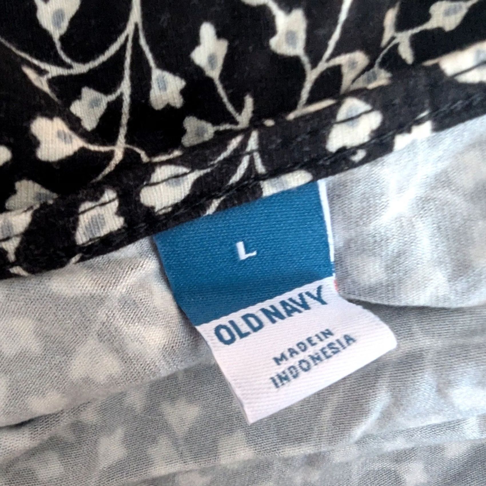 Old Navy Old Navy Black White Mini Floral Print Long Sleeve Shift Dress Women's L Size L / US 10 / IT 46 - 4 Thumbnail