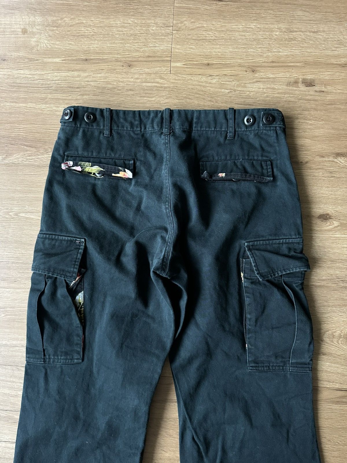 Nepenthes Nepenthes Floral Prints and Leather Parts Cargo Pants Size US 32 / EU 48 - 13 Thumbnail