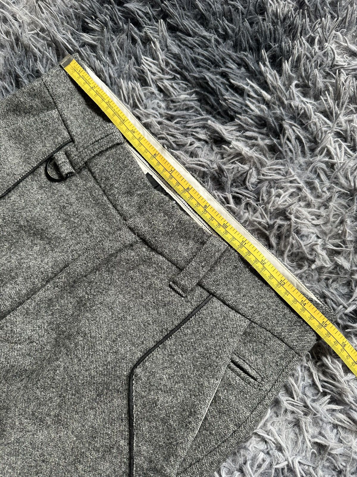 NO ID 00’s NO.ID Japan twisted seam wool pants Size US 30 / EU 46 - 12 Thumbnail