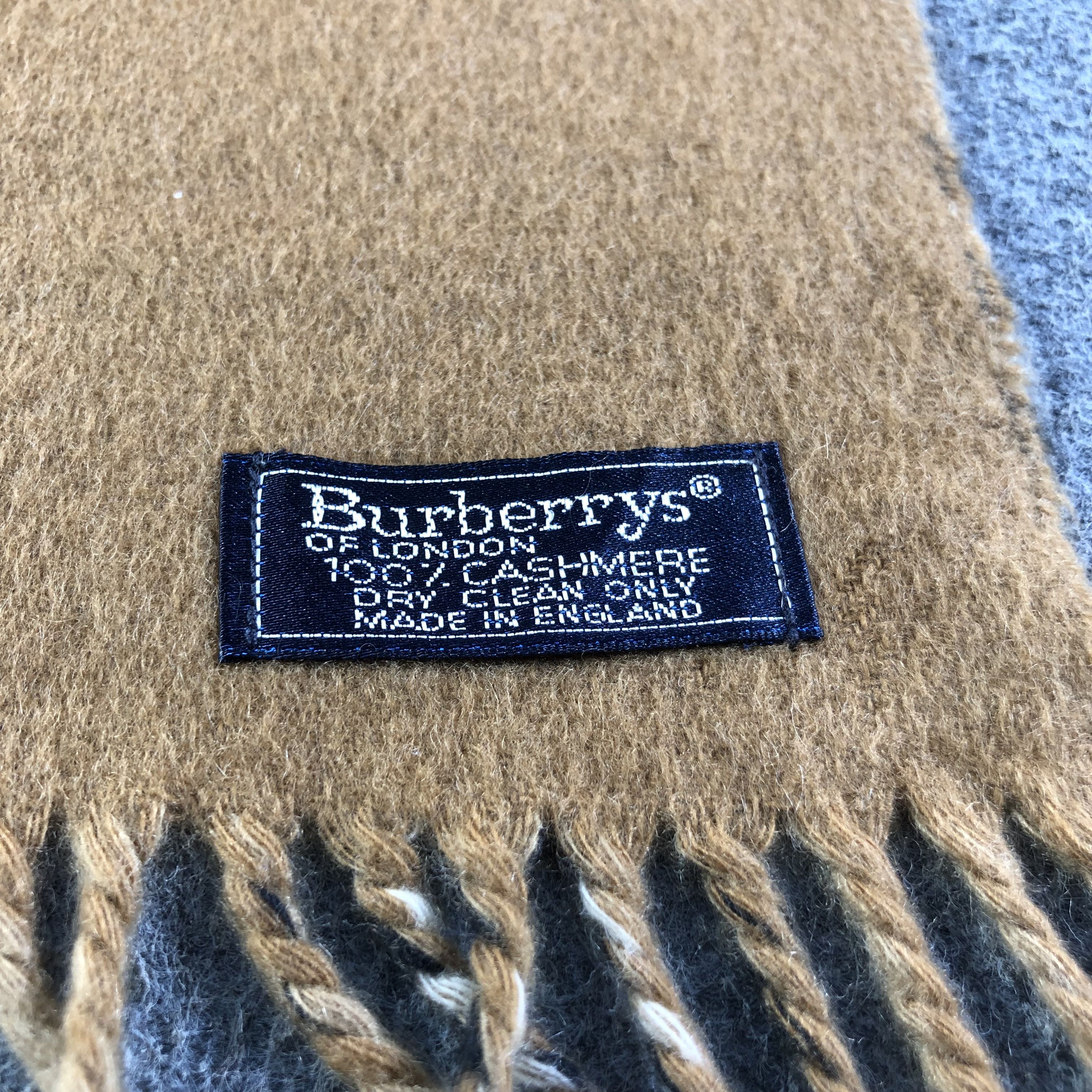 Burberry Burberrys Nova Check Tan Cashmere Scarf Muffler V1781 Size ONE SIZE - 5 Thumbnail