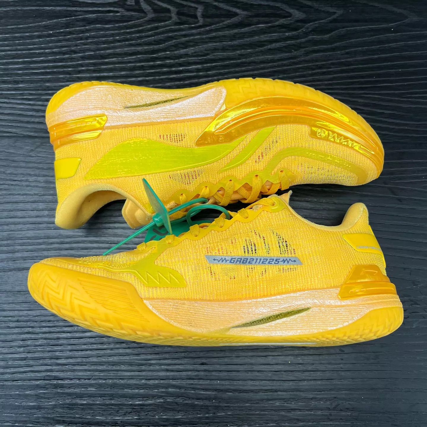 Li-Ning LI-NING Gamma Fluorescent Yellow Size 41 Size US 8 / EU 41 - 2 Thumbnail