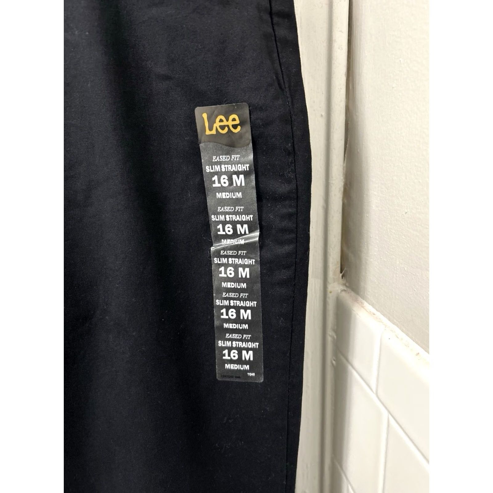 Lee Lee Tailored Chino Pants Womens 16 Slim Straight Leg NWT Black, 30 Inseam, 30 Inseam? 16x30 - NWT Size 38" / US 16 / IT 52 - 4 Thumbnail