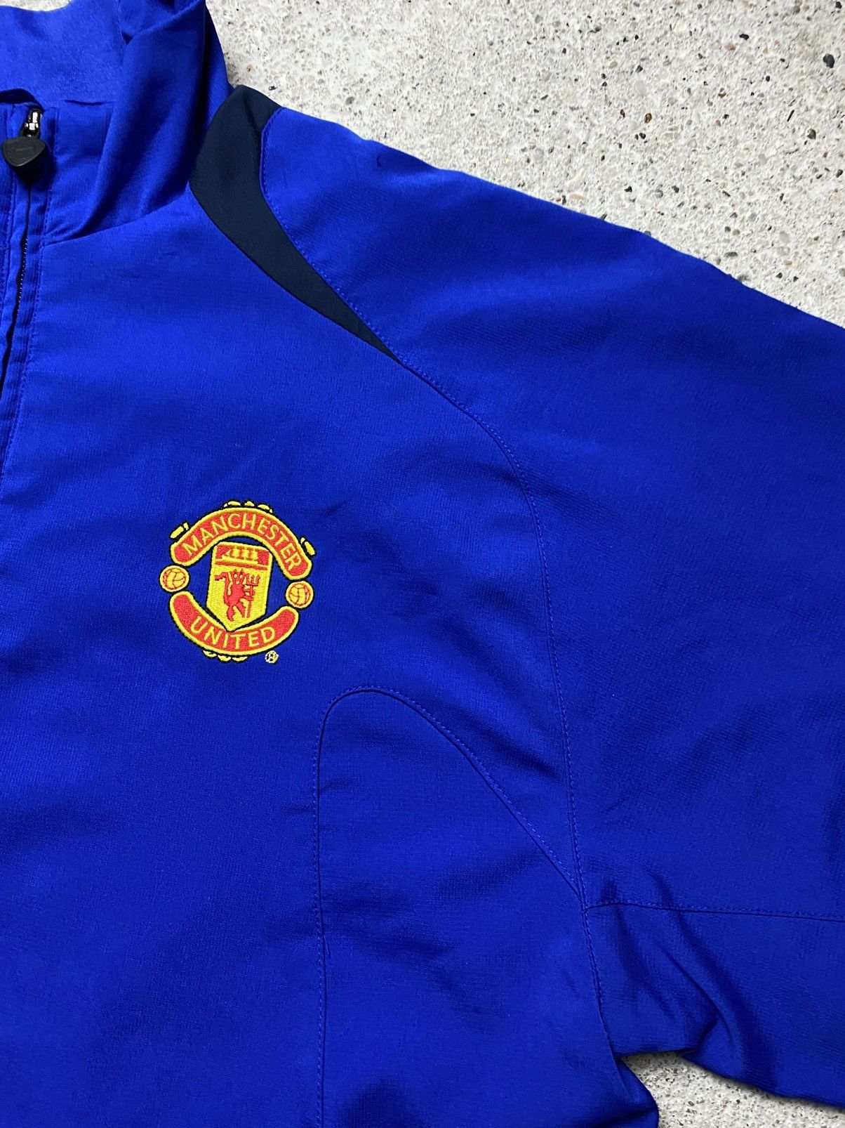 Nike Nike manchester united vintage windbreaker blue 2005-06 Size US L / EU 52-54 / 3 - 9 Thumbnail