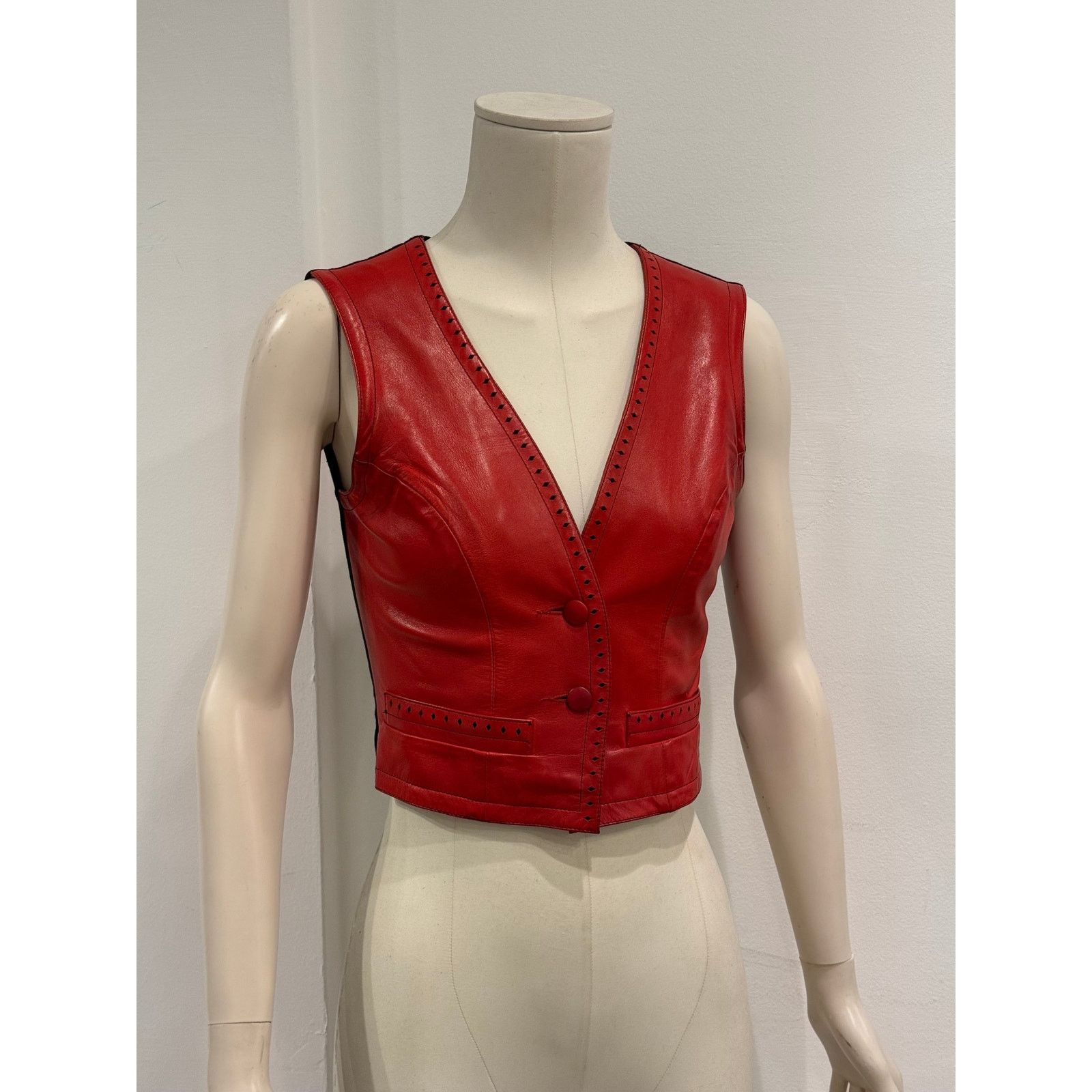 plein sud 2000s Plein Sud red leather vest Size US L / EU 52-54 / 3 - 2 Thumbnail
