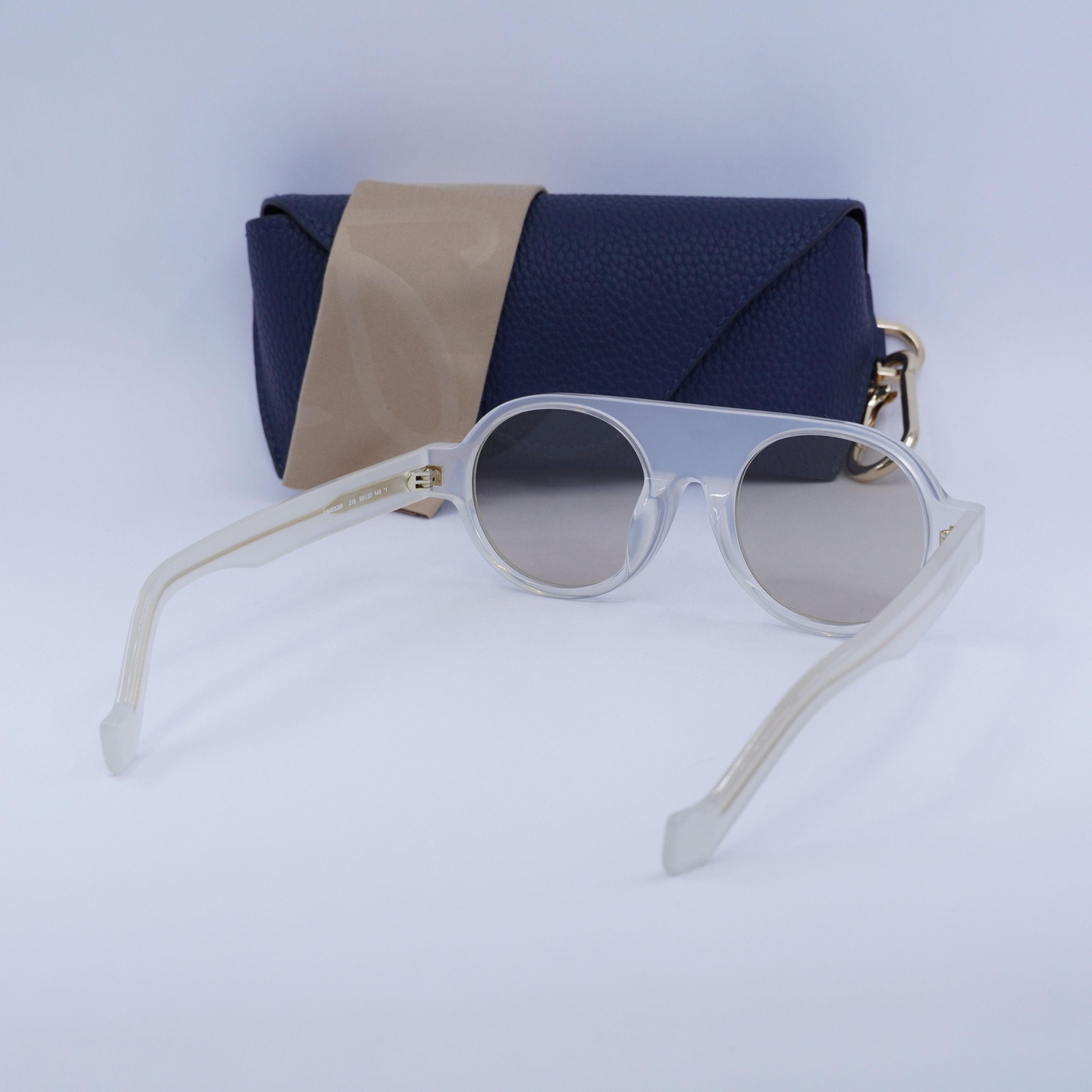 Loewe Loewe LW40020F 21E White Sunglasses Size ONE SIZE - 10 Thumbnail