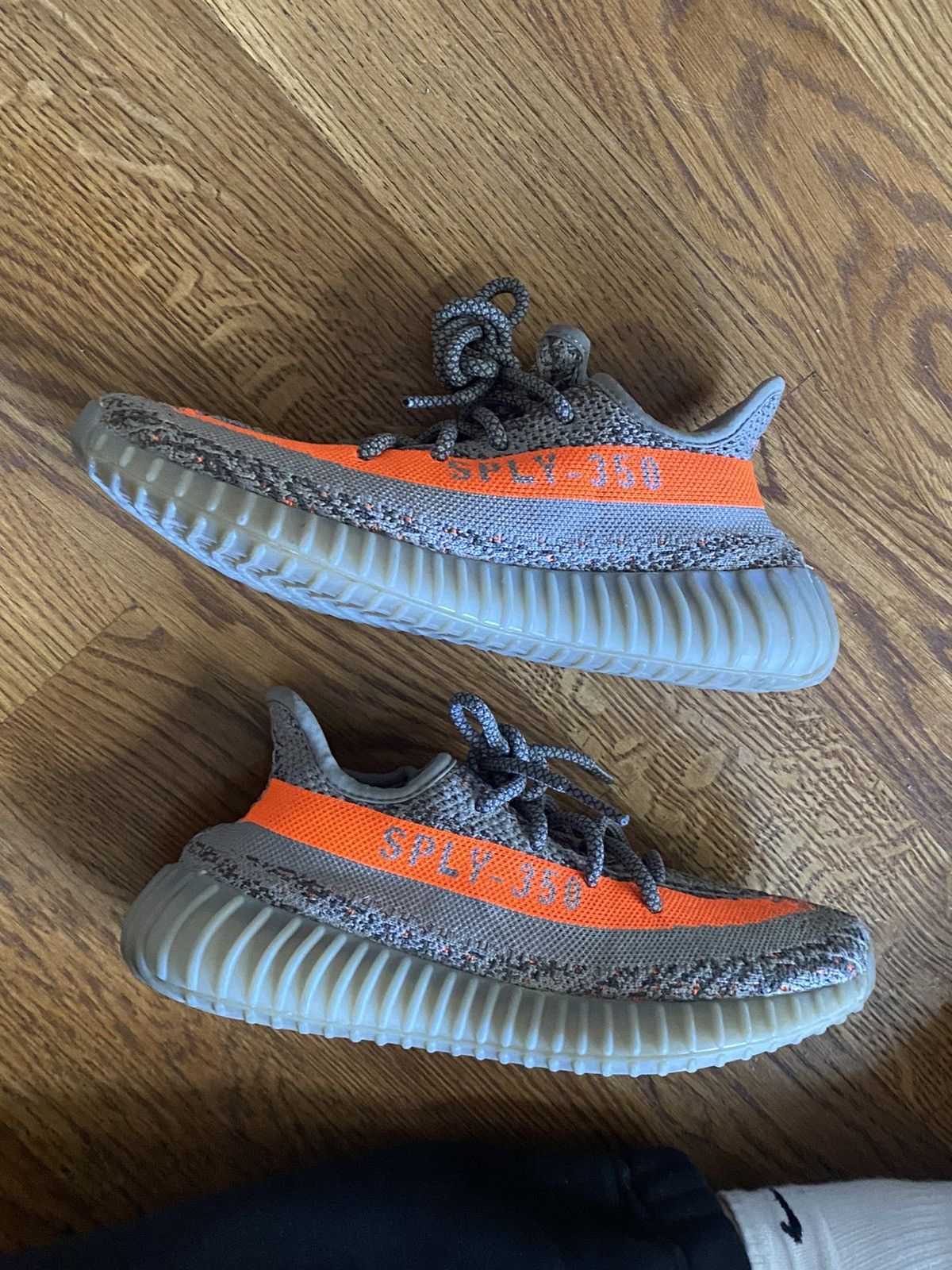 Adidas × Kanye West adidas YEEZY BOOST 350v2 Beluga Size US 6 / EU 39 - 20 Thumbnail