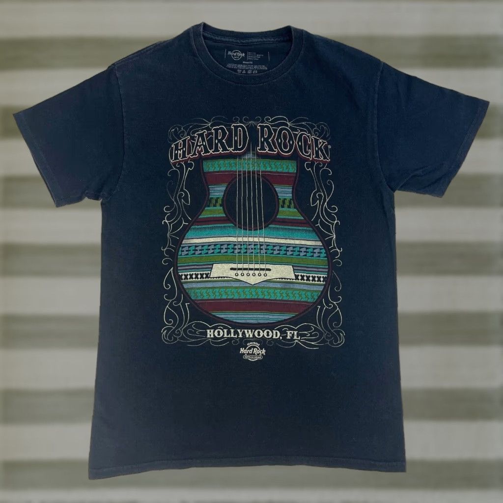 Vintage VINTAGE Men’s Hard Rock Hotel Hollywood, FL T-Shirt M Short Sleeve Crew Neck Black Cotton Rock Men’s T-Shirt M Black Rock 1980s/90s Theme Size US M / EU 48-50 / 2 - 1 Thumbnail
