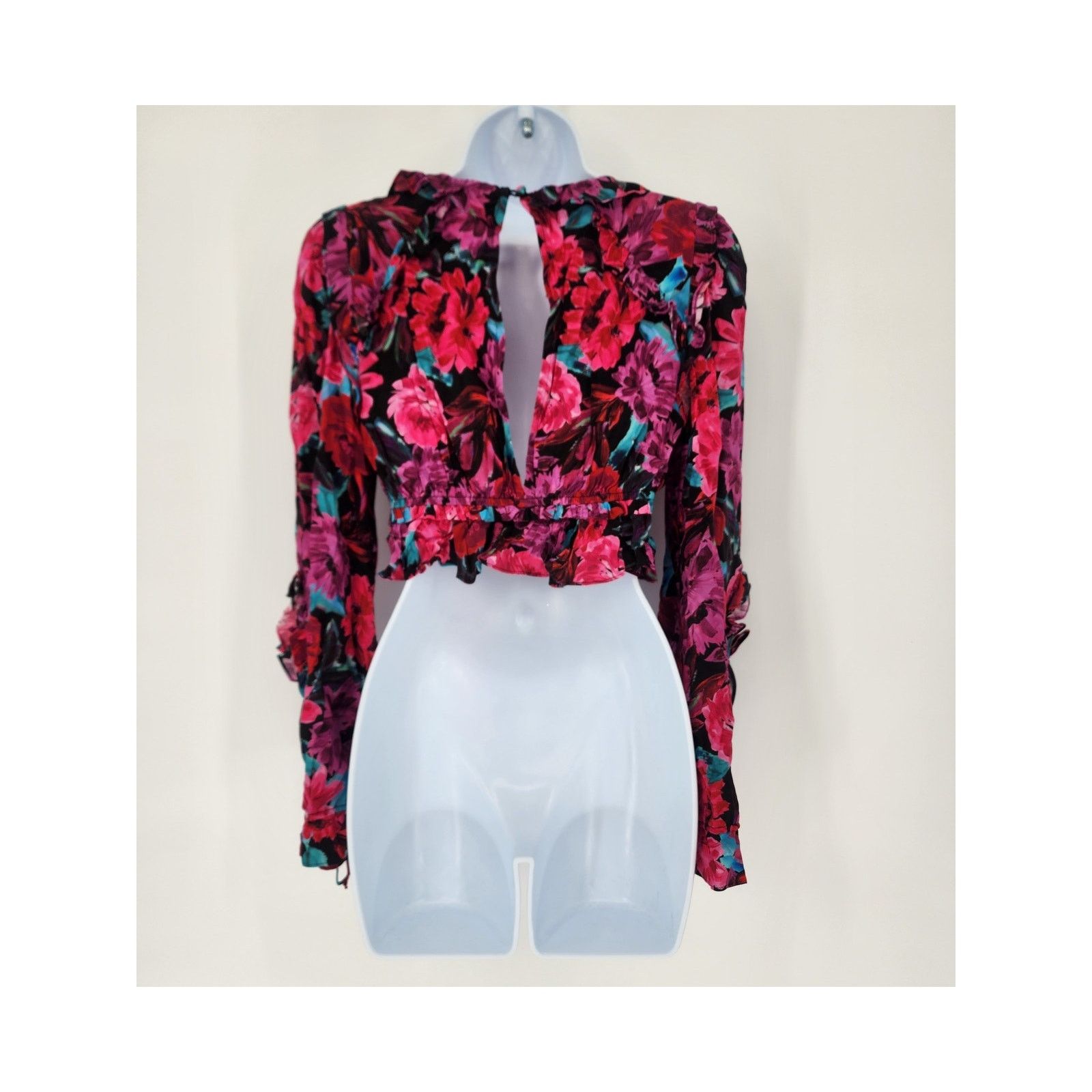 For Love & Lemons For Love & Lemons Floral Ruffle "Scarlett" Crop Top Size XS Size XS / US 0-2 / IT 36-38 - 2 Thumbnail