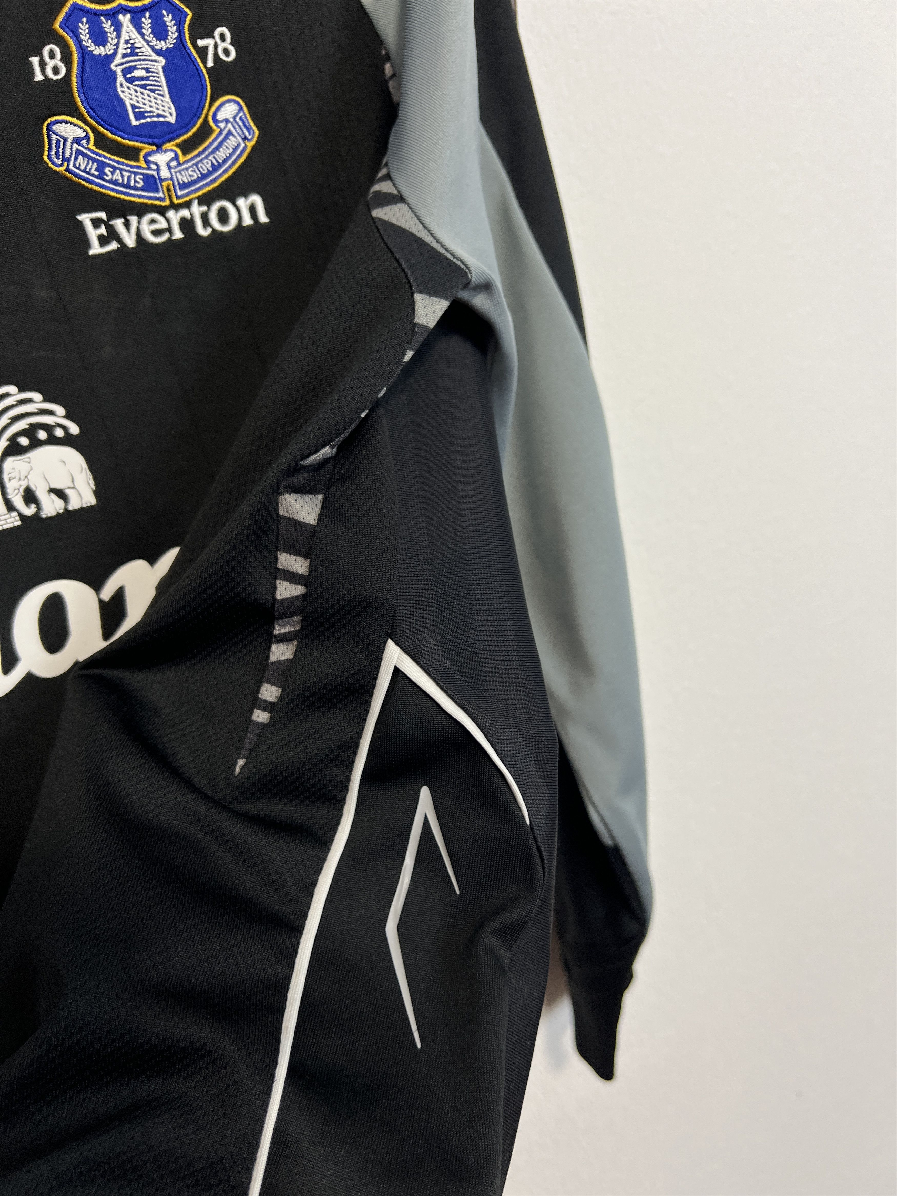Umbro Everton Goalkeeper football shirt Jersey Howard Size Boys L Size US XXS / EU 40 - 7 Thumbnail