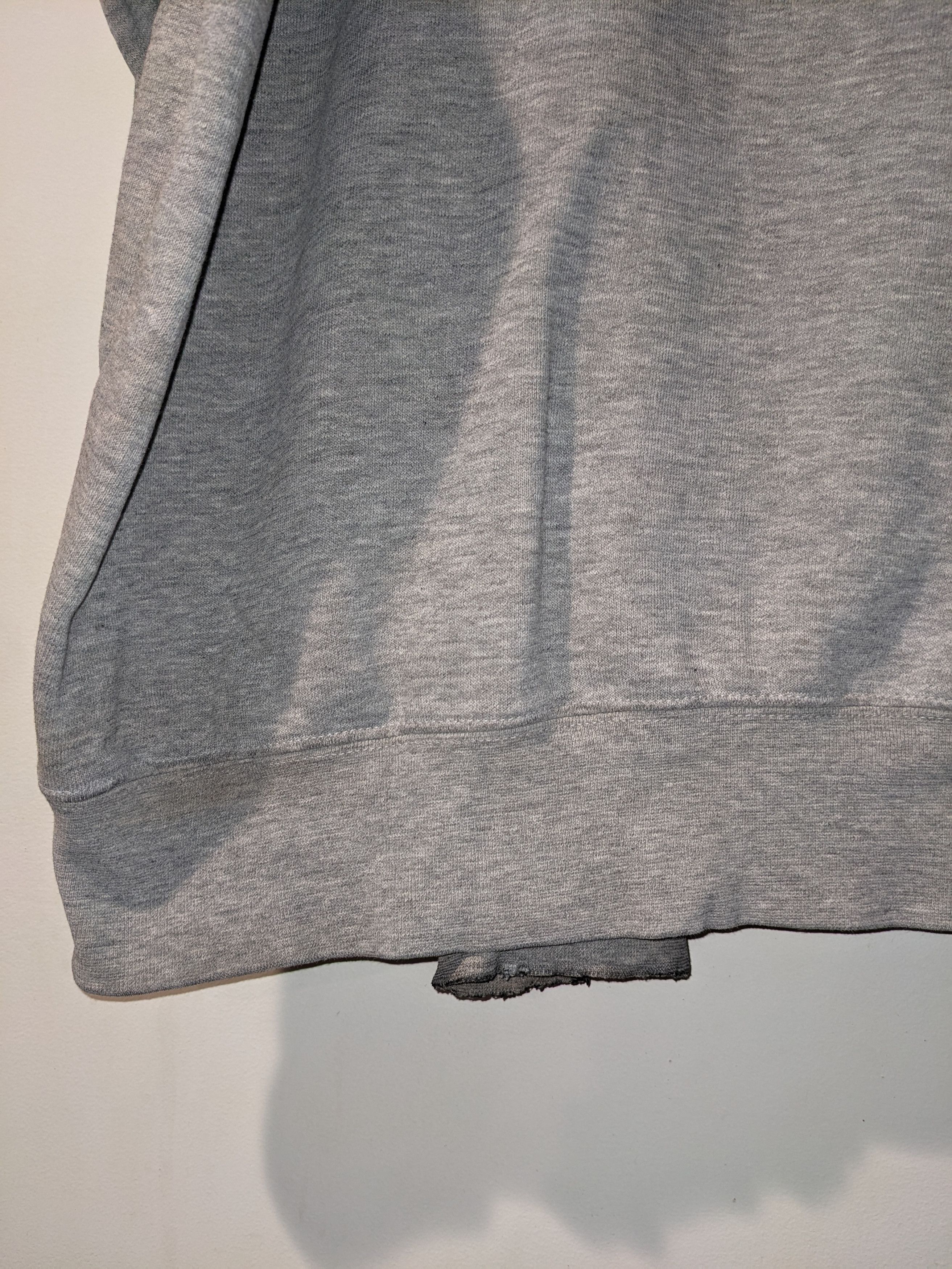 Vintage Vintage Y2K Pittsburgh University Nike Center Swoosh Hoodie Size US XL / EU 56 / 4 - 13 Thumbnail
