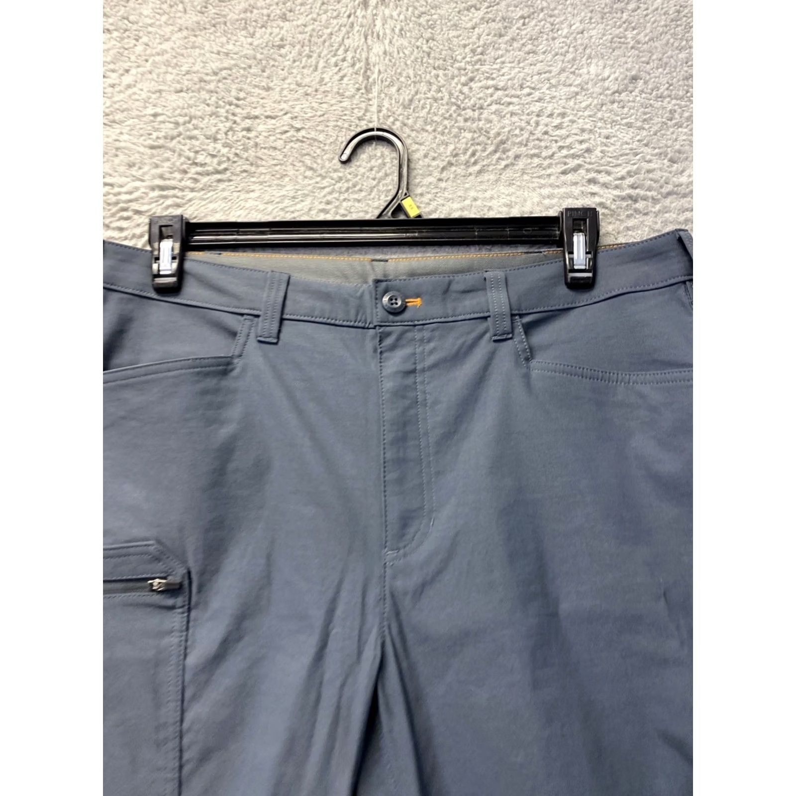 Eddie Bauer Eddie Bauer Pants Mens 36x32 Gray Cargo Straight Regular Zip Pockets Travex Outdoors Casual Sports/Travel Size US 36 / EU 52 - 3 Thumbnail