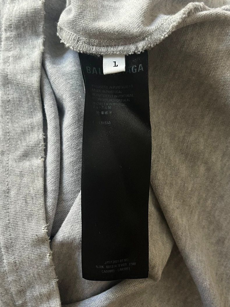 Balenciaga Balenciaga FBI Logo Worn Crackle Letter Print Grey Short S Size US S / EU 44-46 / 1 - 4 Thumbnail