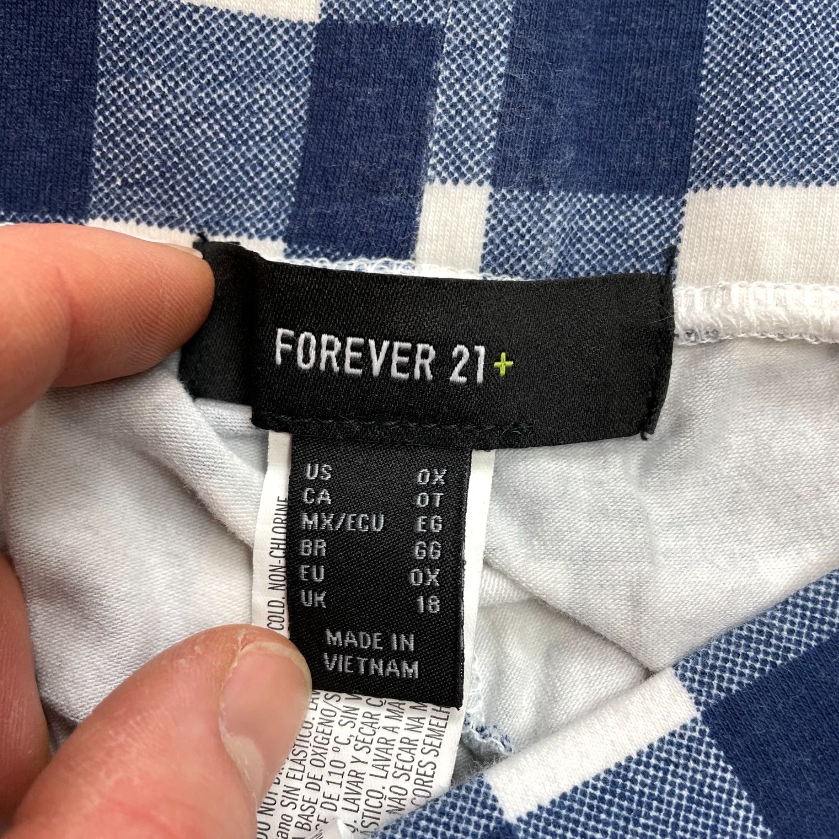 Forever 21 Forever 21 Pants Womens 0X Blue White Plaid Gingham Stretch Cotton Ankle 30x26 Womens Glance: 0X, Regular, Blue, Ankle, 30x26, Cotton Spandex, Knit Size 30" / US 8 / IT 44 - 7 Thumbnail