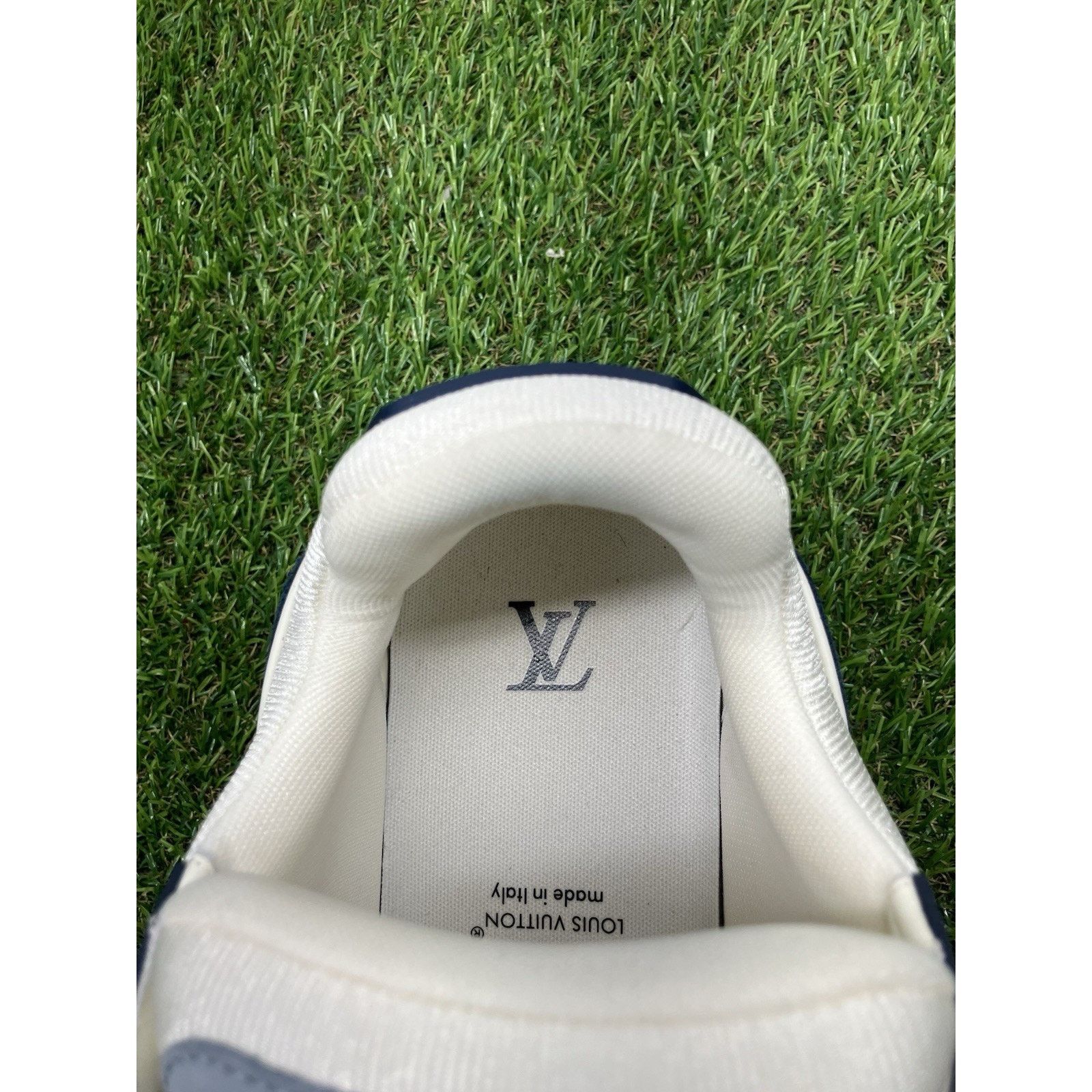 Louis Vuitton Louis Vuitton Trainer ' Blue Beige ' | EXCELLENT Size US 11 / EU 44 - 7 Thumbnail