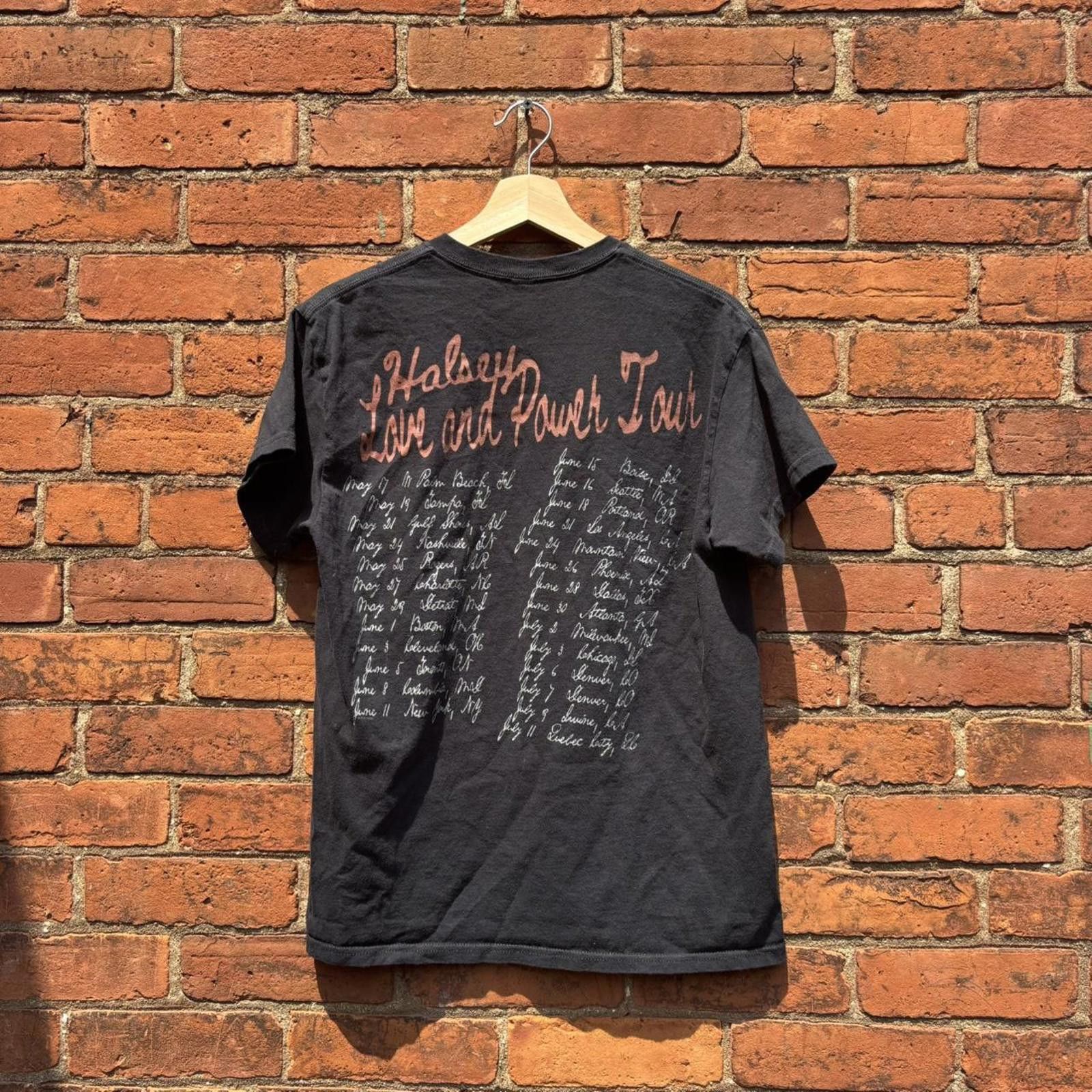 Other Halsey love and power tour t shirt M Size US M / EU 48-50 / 2 - 4 Thumbnail
