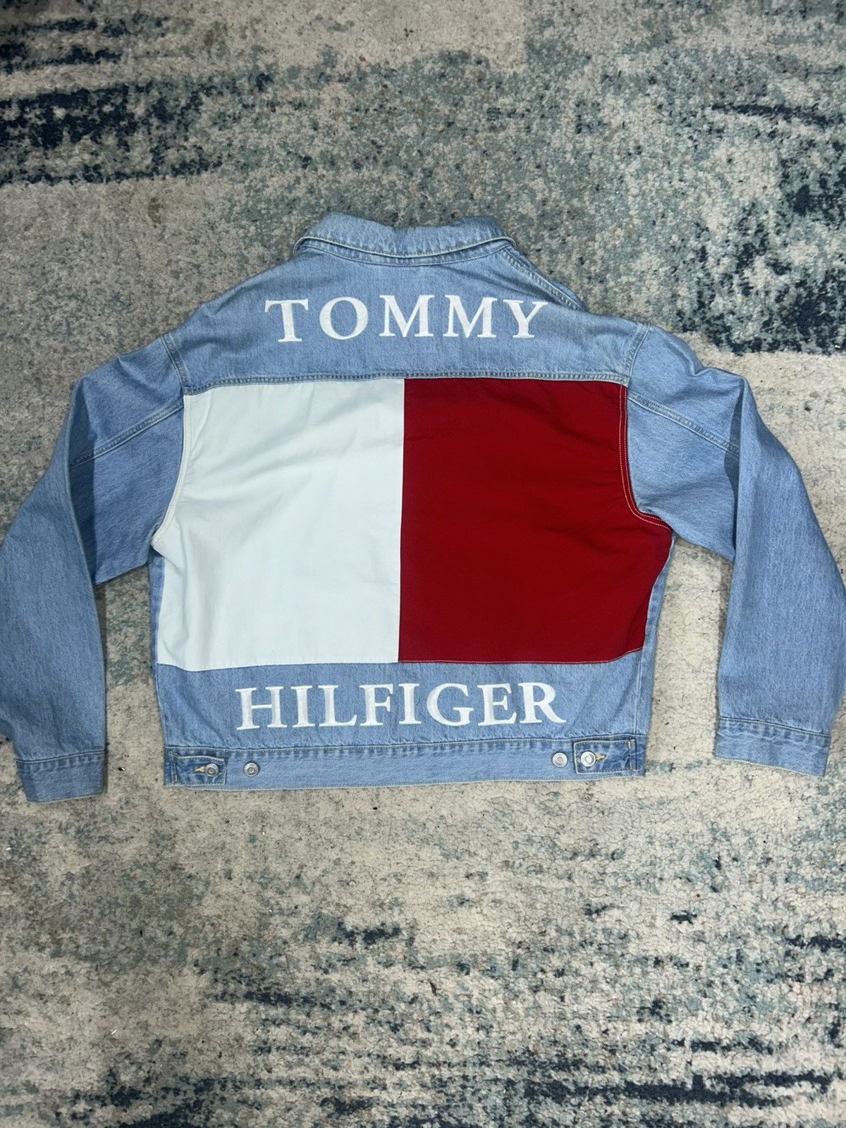 Tommy Hilfiger × Vintage Vintage Tommy Hilfiger Denim Jacket Size US XL / EU 56 / 4 - 2 Thumbnail