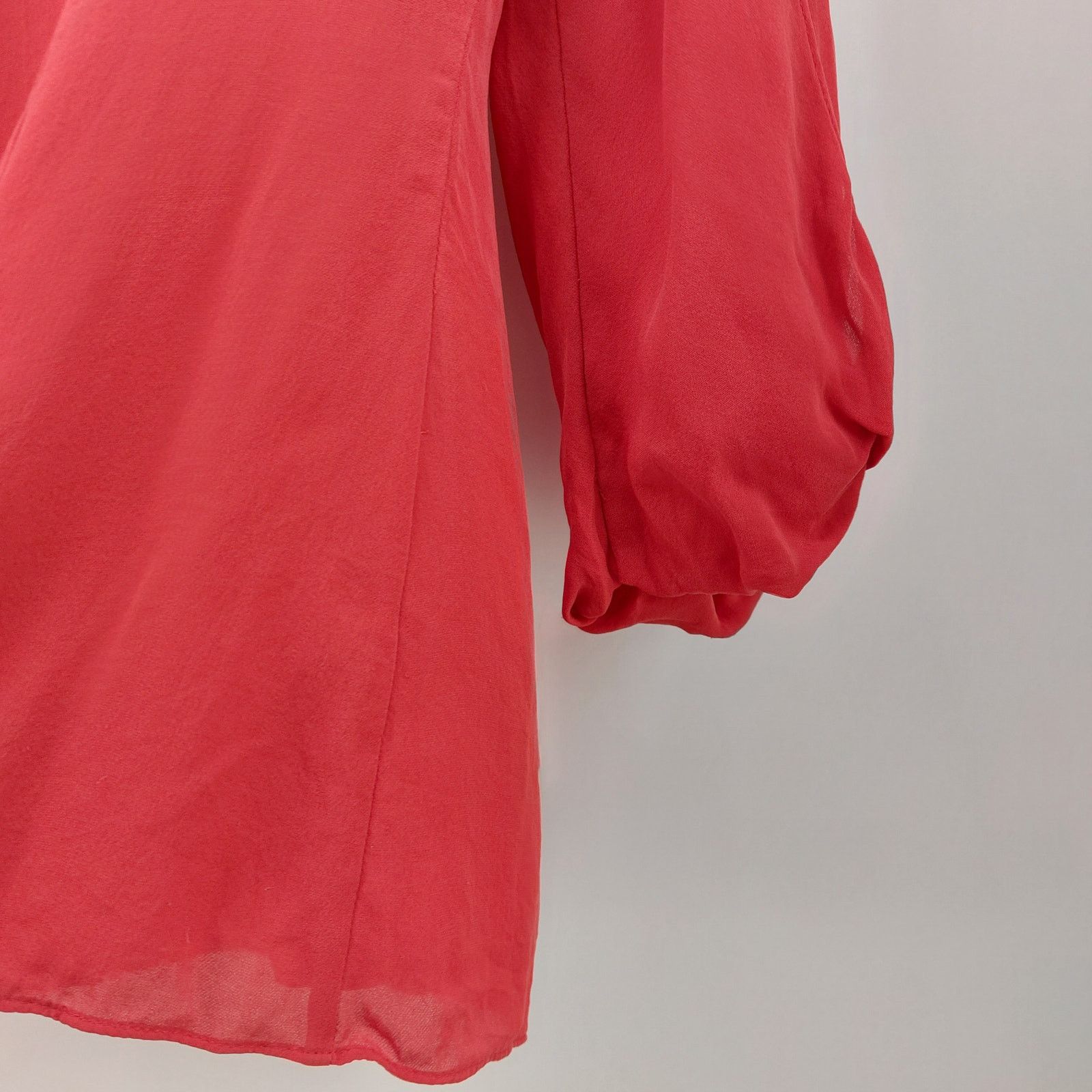White House Black Market White House Black Market Silk Red Top Studded Sleeves Sz 6 Size M / US 6-8 / IT 42-44 - 6 Thumbnail