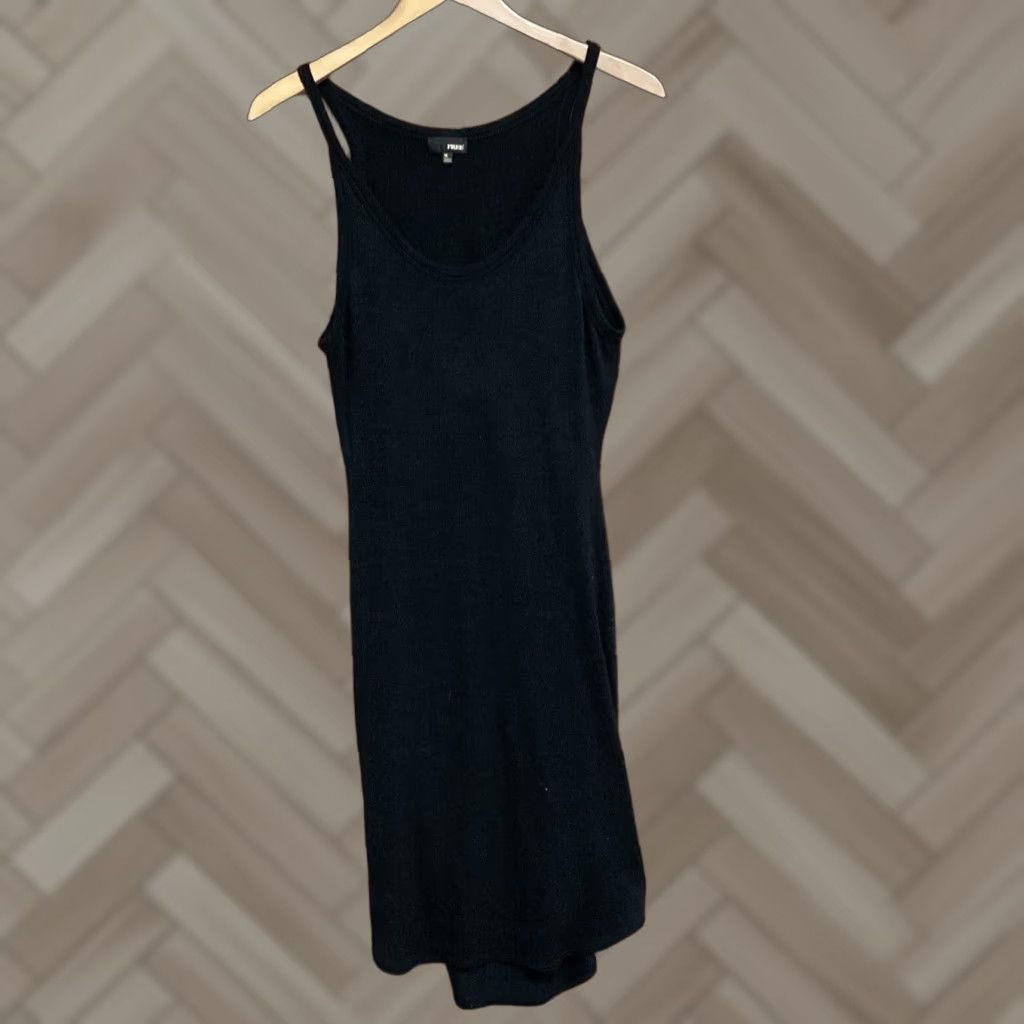 Aritzia Aritzia Wilfred Free Dress Sleeveless Scoop Neck Black Midi LBD Woman M Womens Size M / US 6-8 / IT 42-44 - 1 Thumbnail