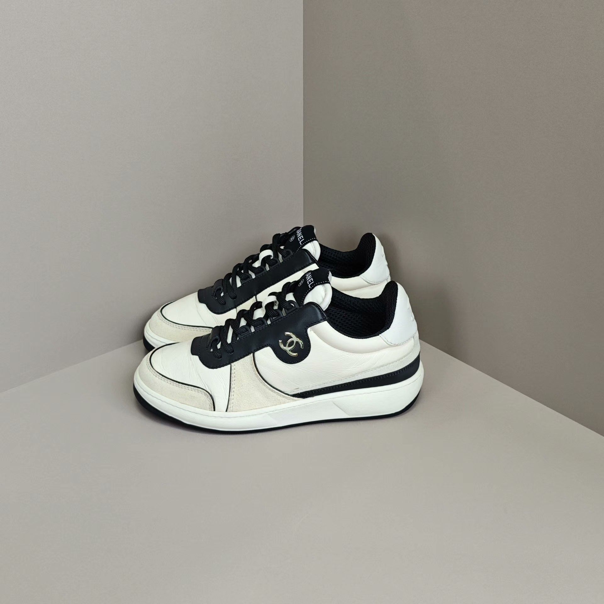 Chanel Chanel Silver Lowtop Sneakers us_6 Women Size US 6 / IT 36 - 1 Thumbnail