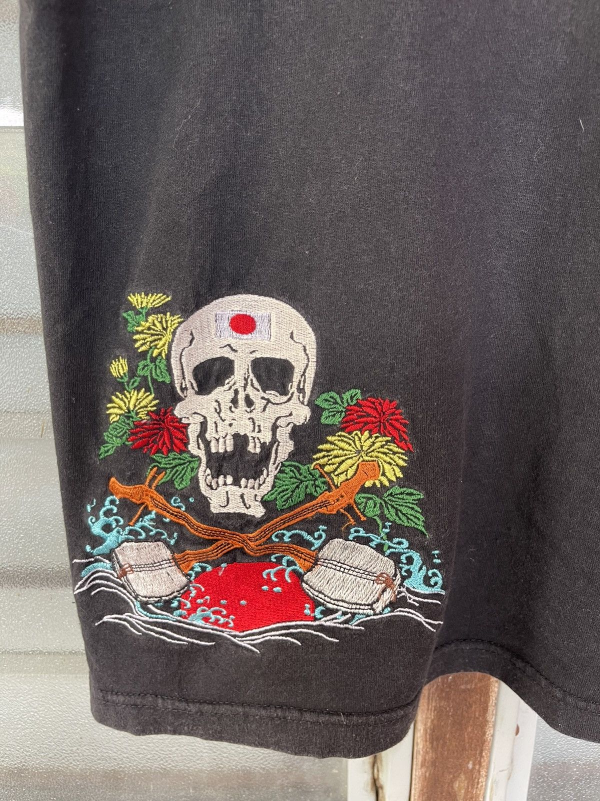 Human With Attitude Vintage Attitude Embroided Skull Japan Shirt Tee Size US M / EU 48-50 / 2 - 8 Thumbnail