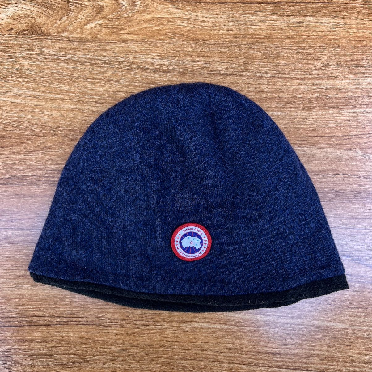 Canada Goose CANADA GOOSE WOOL KNIT HAT WITH SMALL LOGO PATCH Size ONE SIZE - 1 Thumbnail