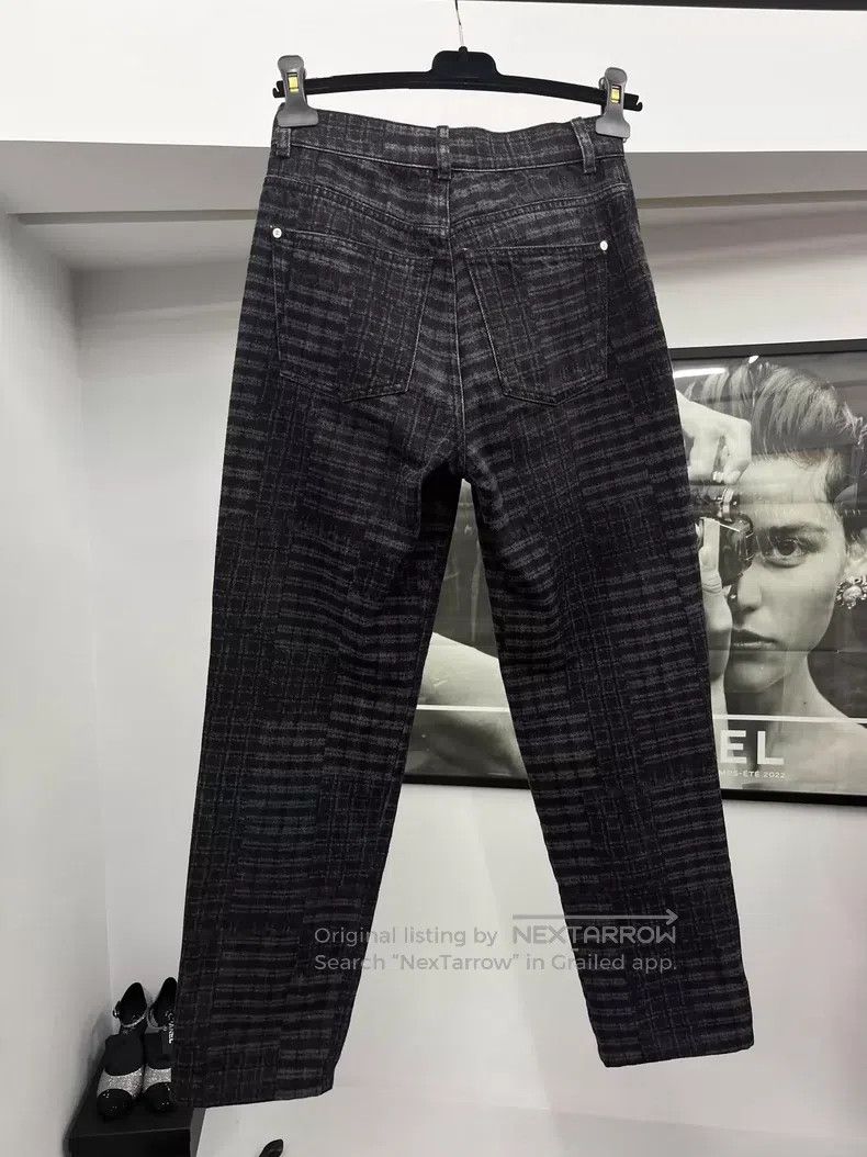 Other Chanel Black checkered jeans with diamond buckle Size 42" / US 20 - 2 Thumbnail