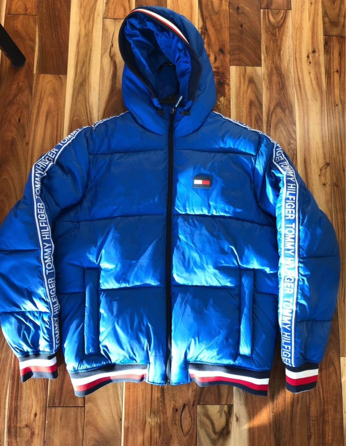 Tommy Hilfiger Men’s Size L Tommy Hilfiger Adaptive Puffer Winter Coat Size US L / EU 52-54 / 3 - 1 Thumbnail
